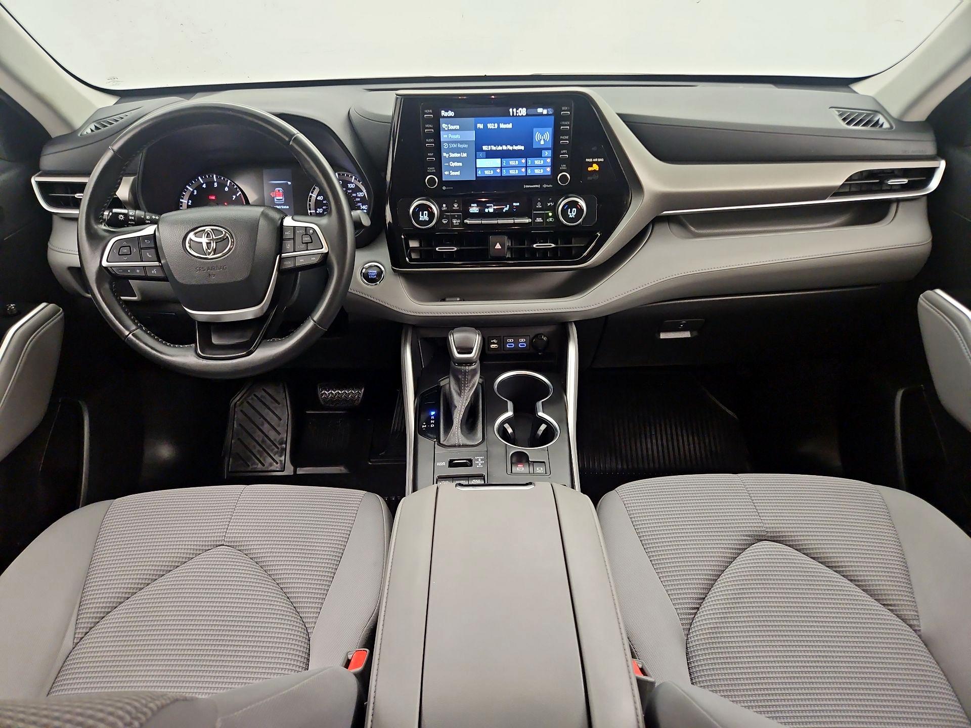 Thumbnail: 2022 Toyota Highlander - 9