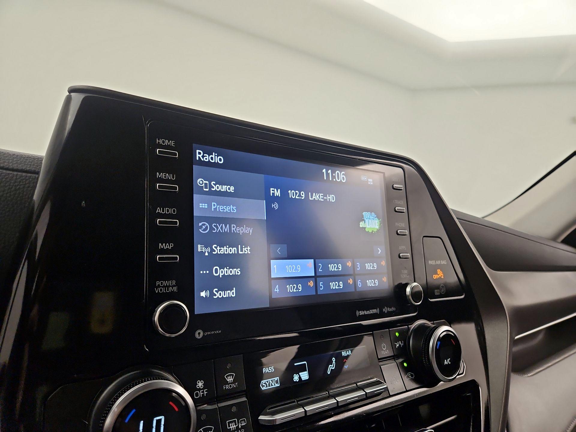 Thumbnail: 2022 Toyota Highlander - 15
