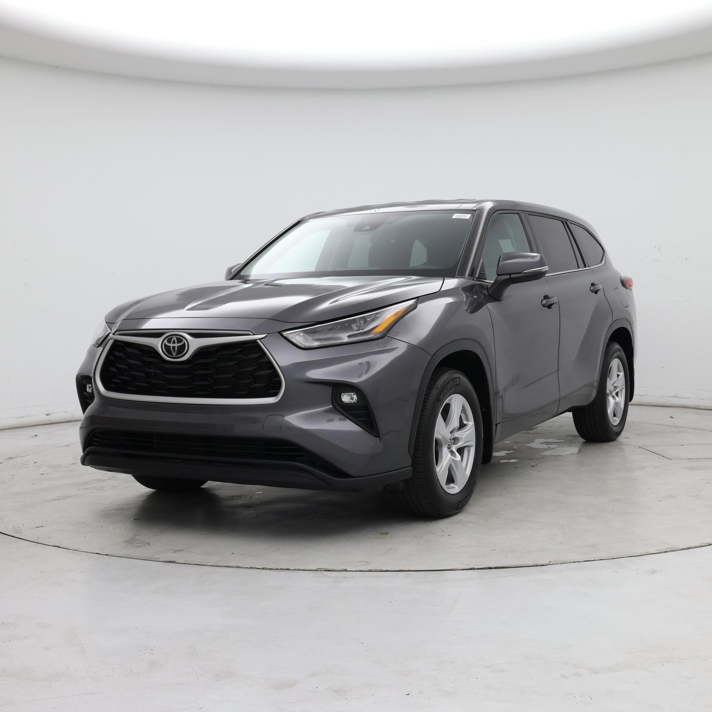 Thumbnail: 2022 Toyota Highlander - 4