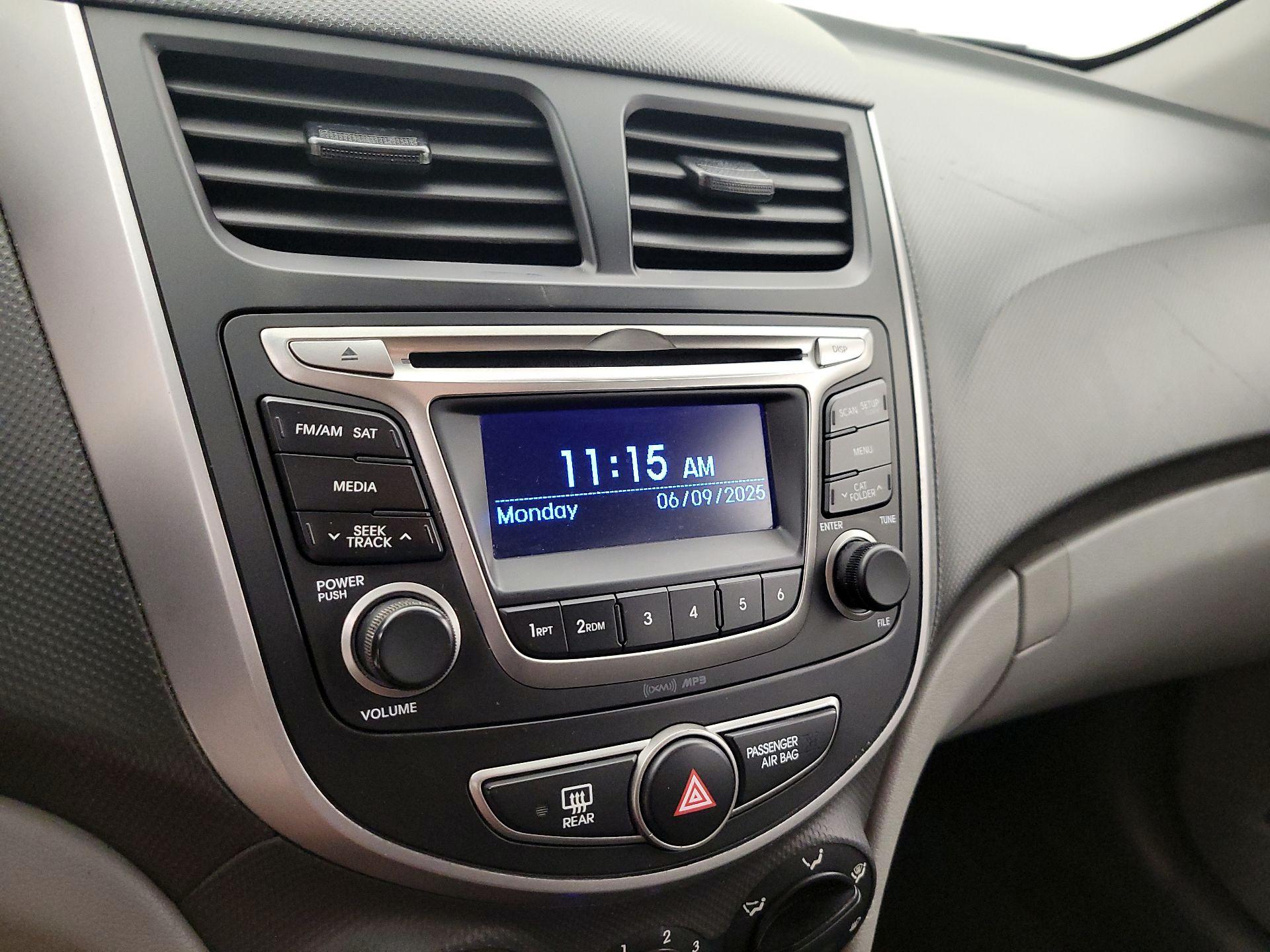 Thumbnail: 2016 Hyundai Accent - 14