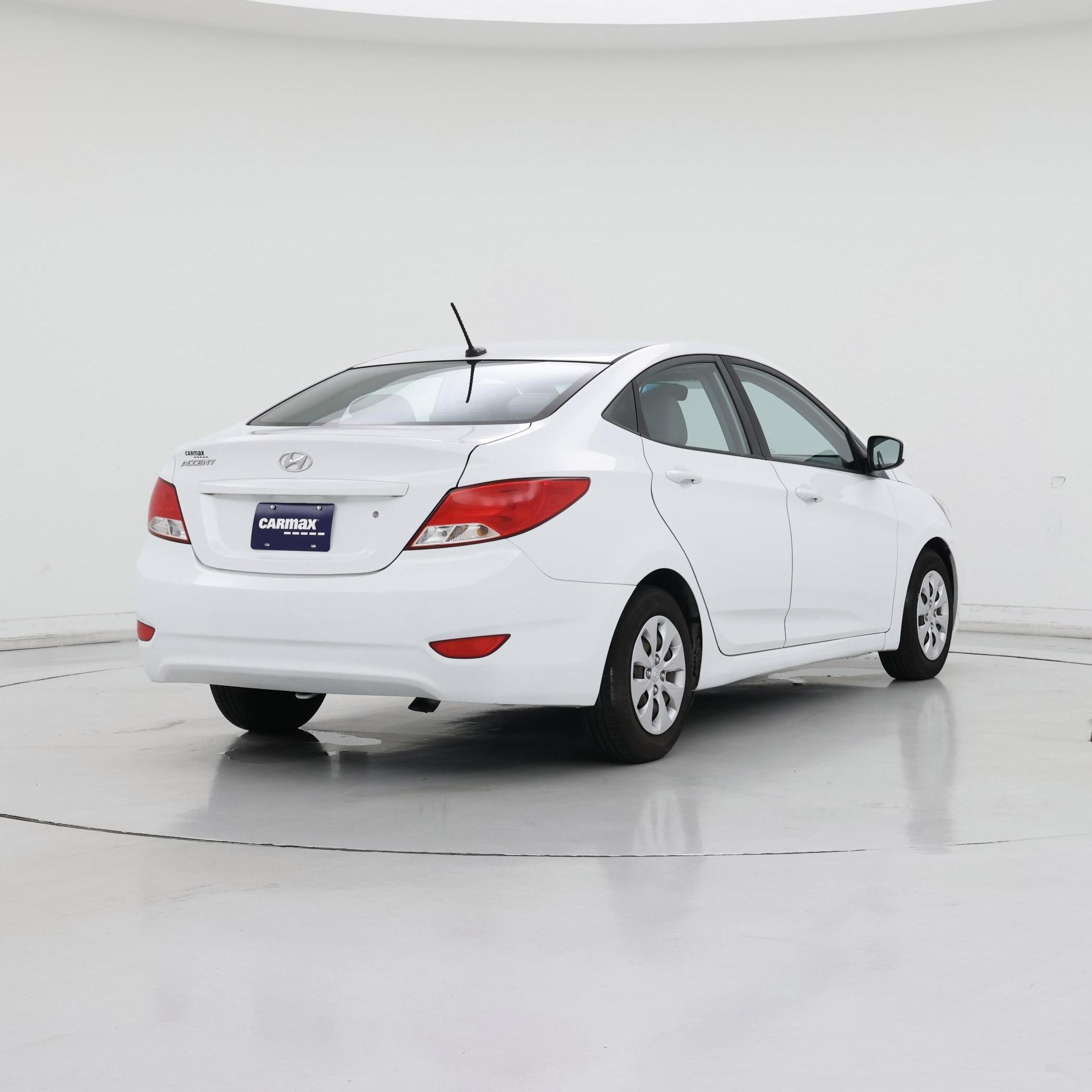 Thumbnail: 2016 Hyundai Accent - 8