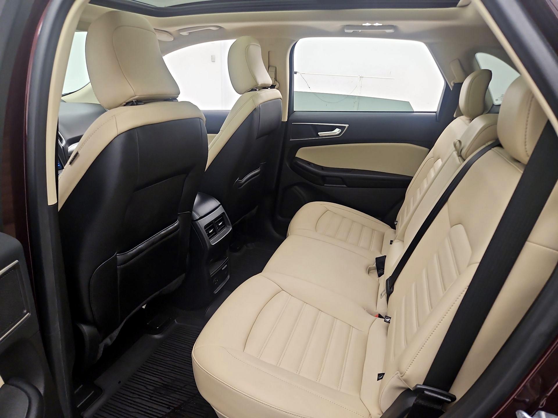 Thumbnail: 2022 Ford Edge - 20