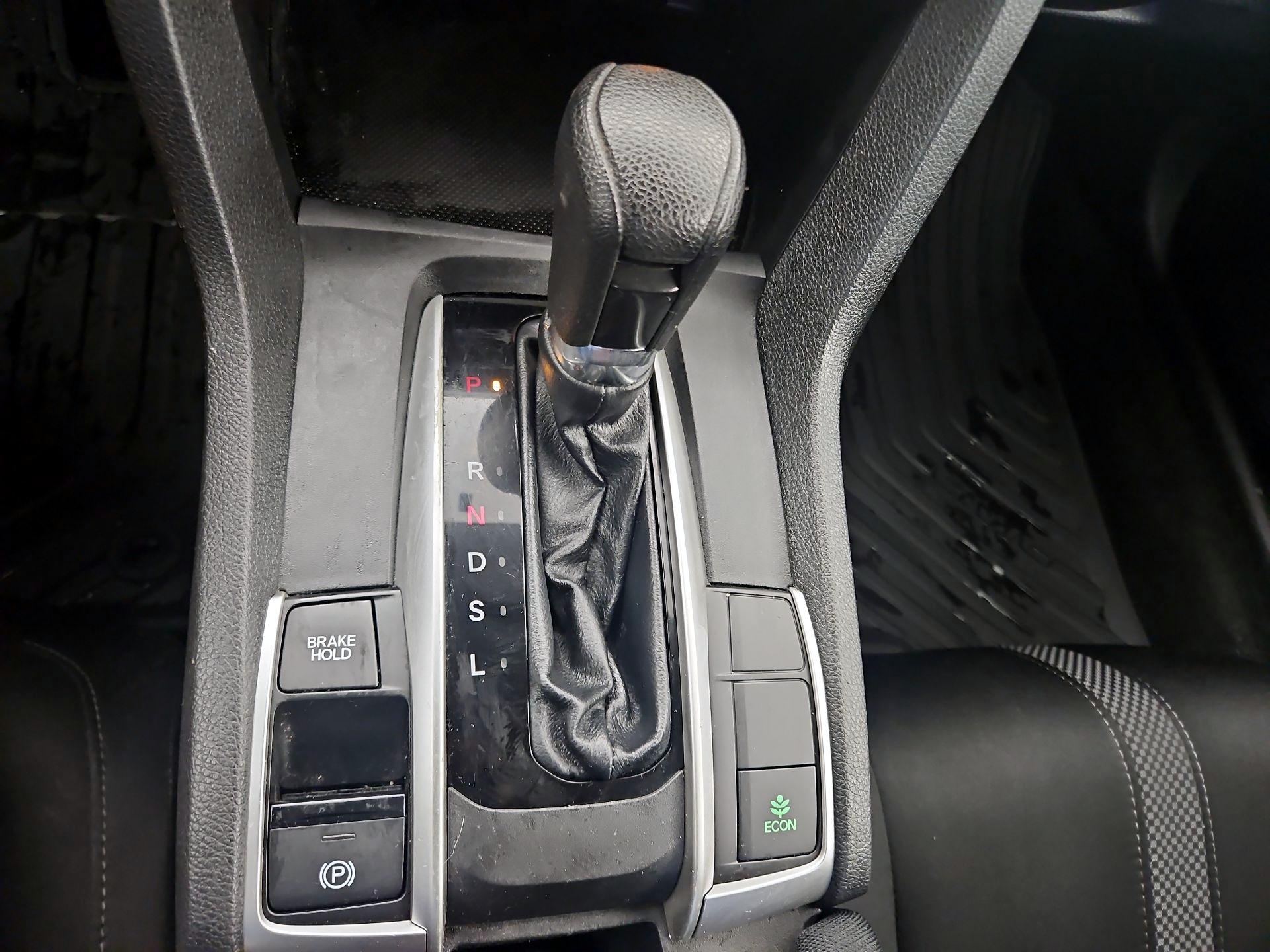 Thumbnail: 2019 Honda Civic - 17