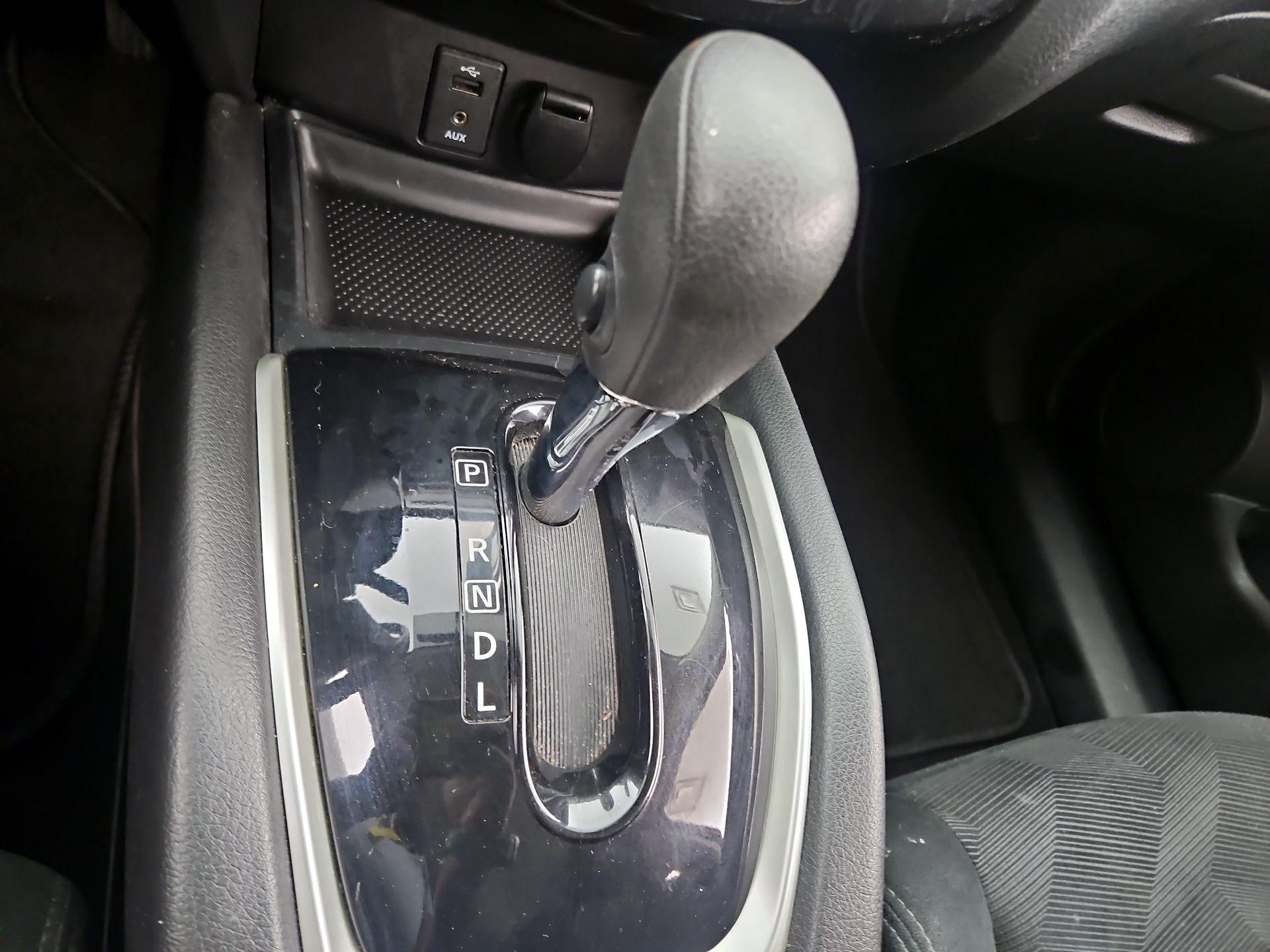 Thumbnail: 2014 Nissan Rogue - 17