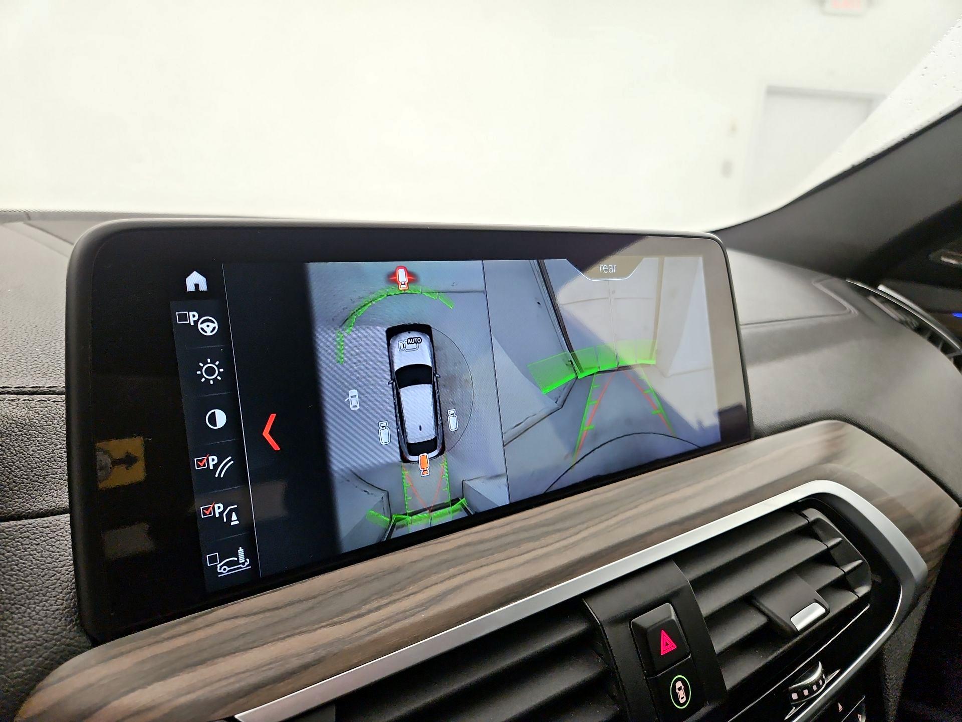 Thumbnail: 2019 BMW X4 - 15