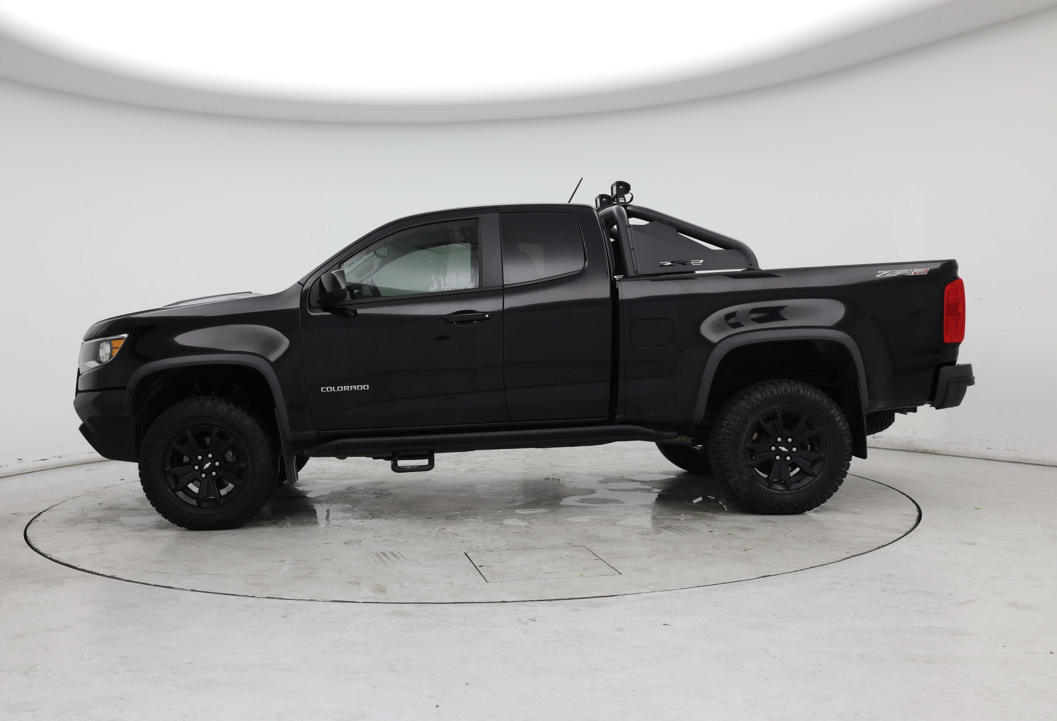 Thumbnail: 2019 Chevrolet Colorado - 3