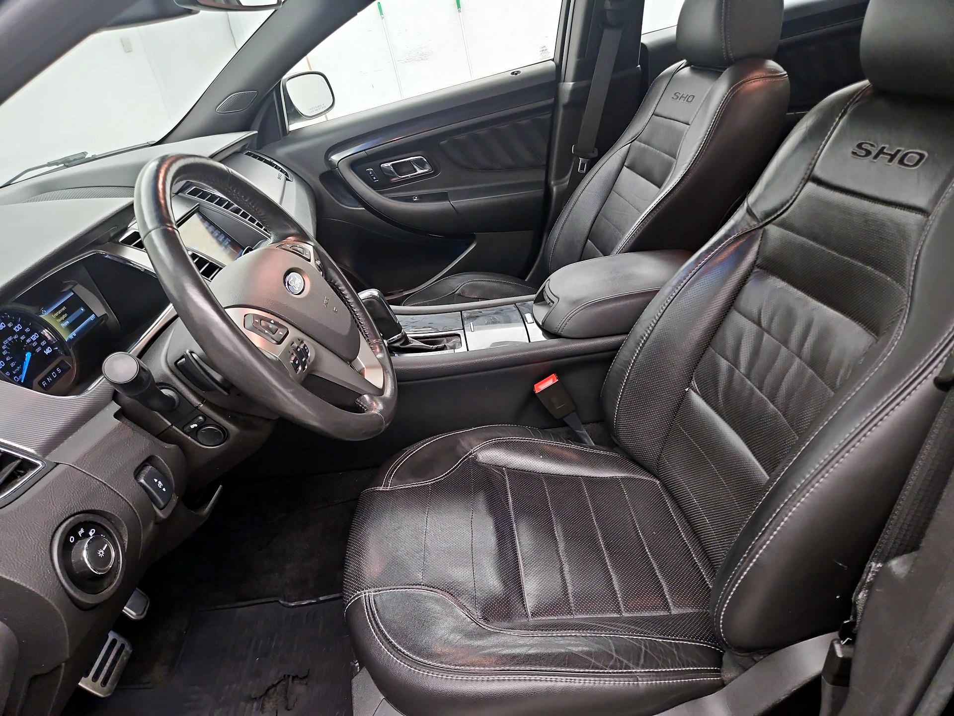 Thumbnail: 2015 Ford Taurus - 11