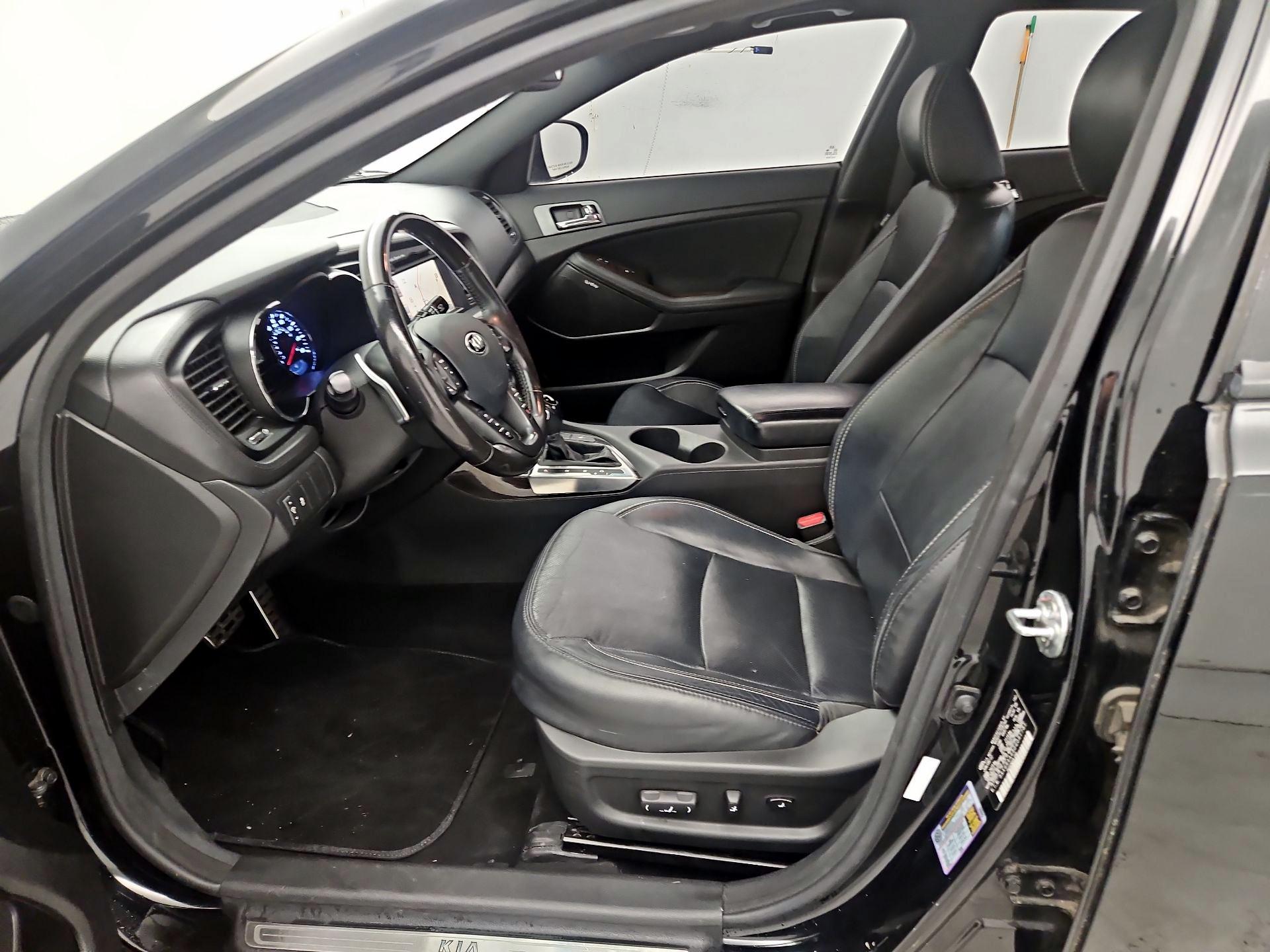 Thumbnail: 2013 Kia Optima - 11