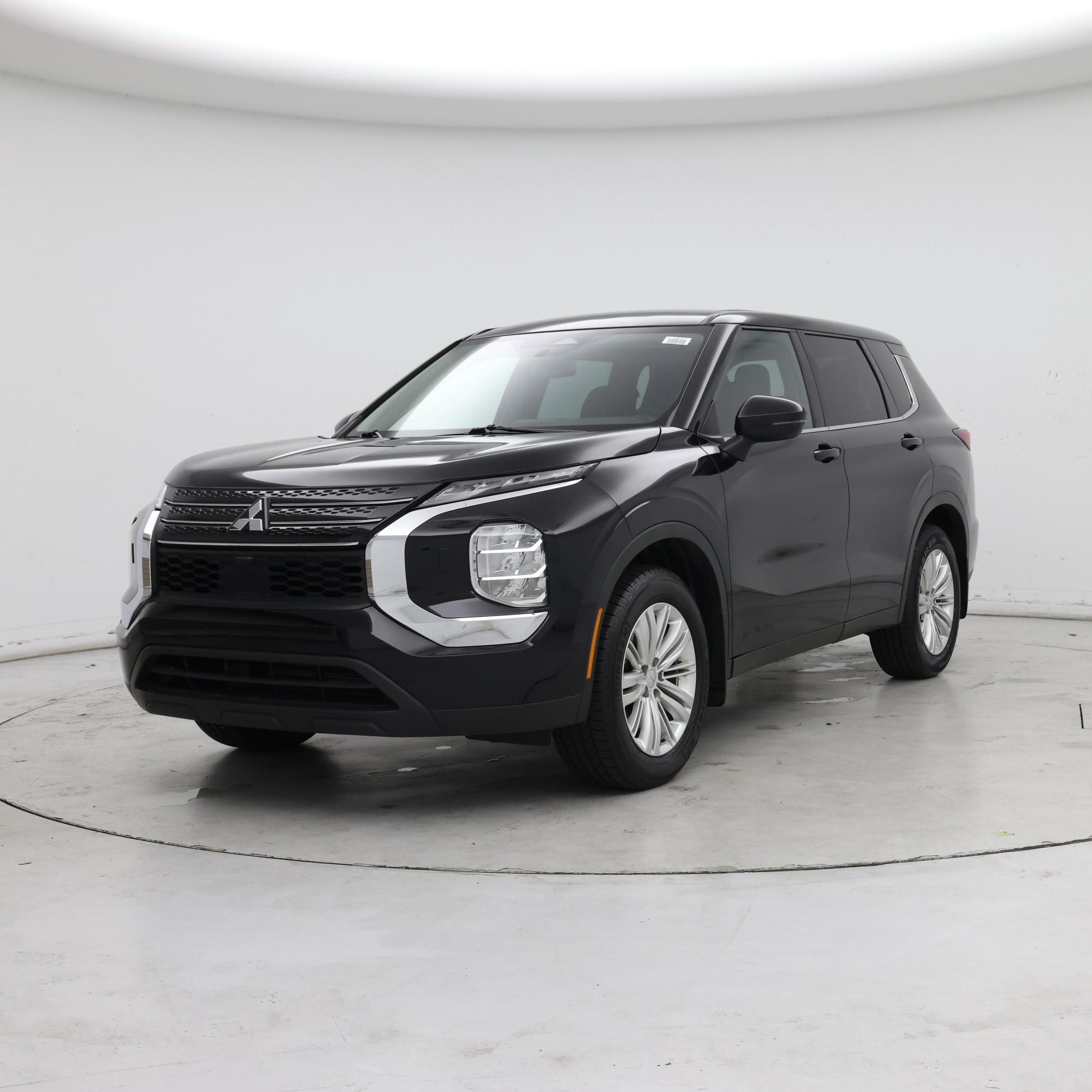 Thumbnail: 2023 Mitsubishi Outlander - 4