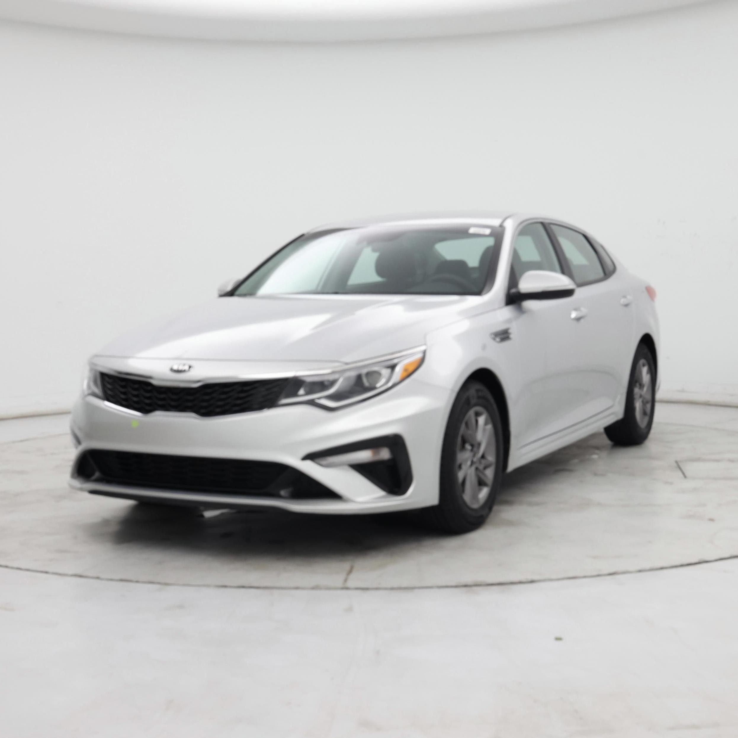 Thumbnail: 2020 Kia Optima - 4