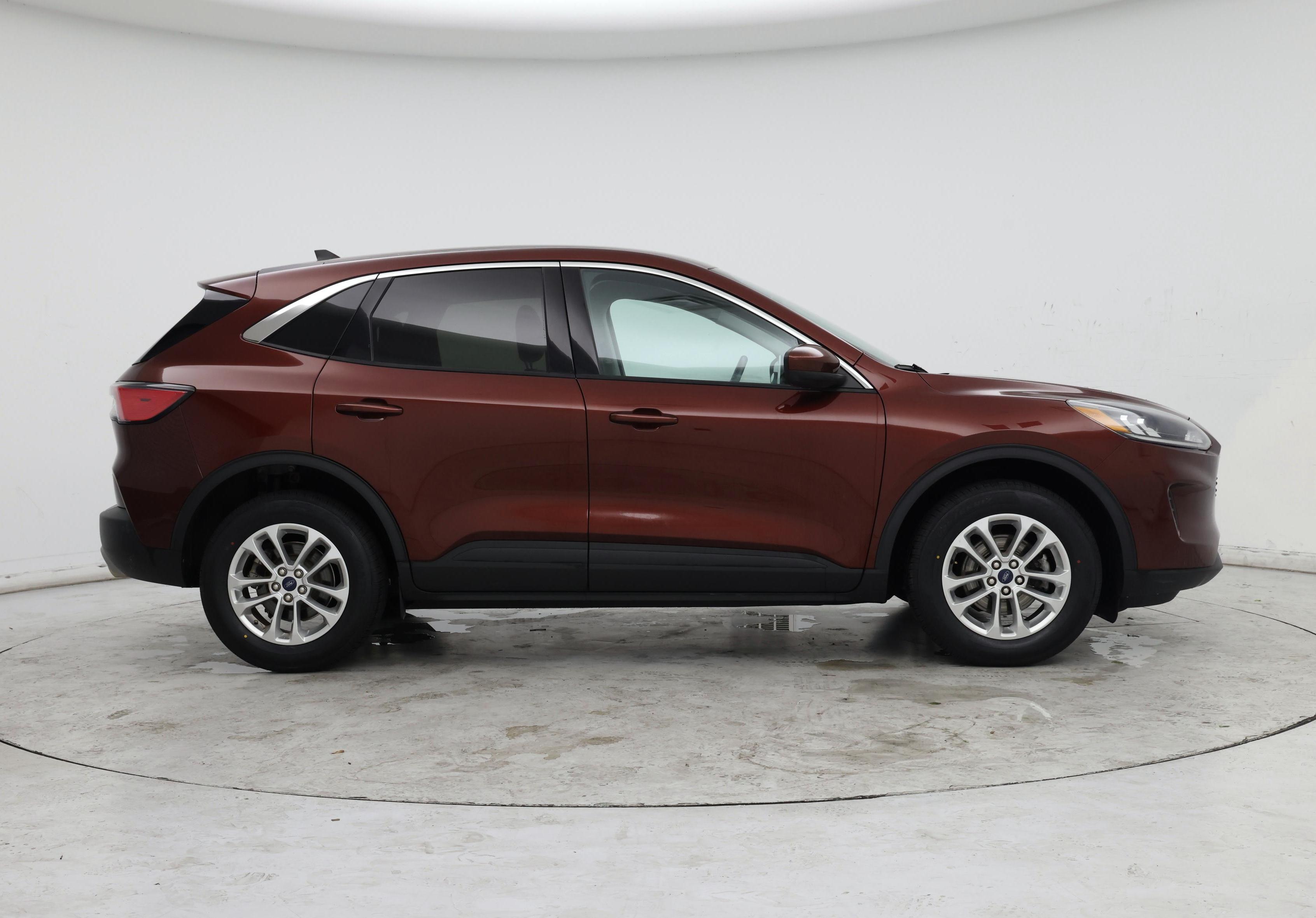 Thumbnail: 2021 Ford Escape - 7