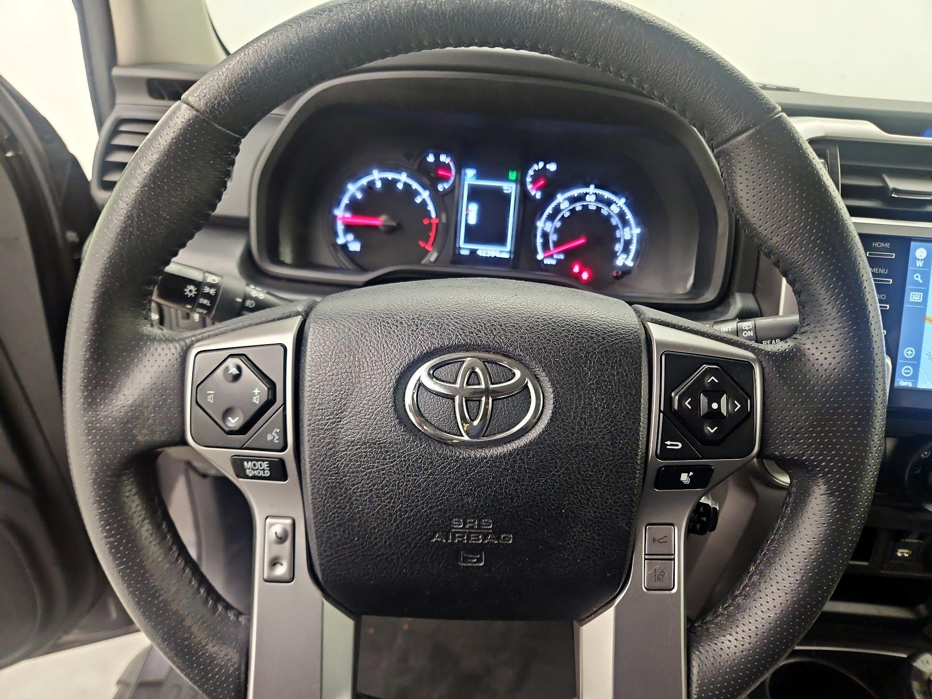 Thumbnail: 2021 Toyota 4Runner - 10