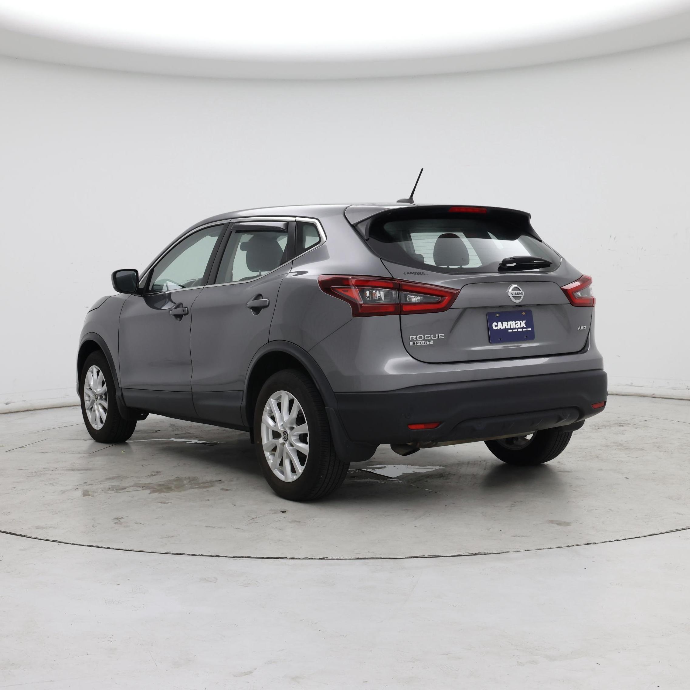 Thumbnail: 2021 Nissan Rogue Sport - 2