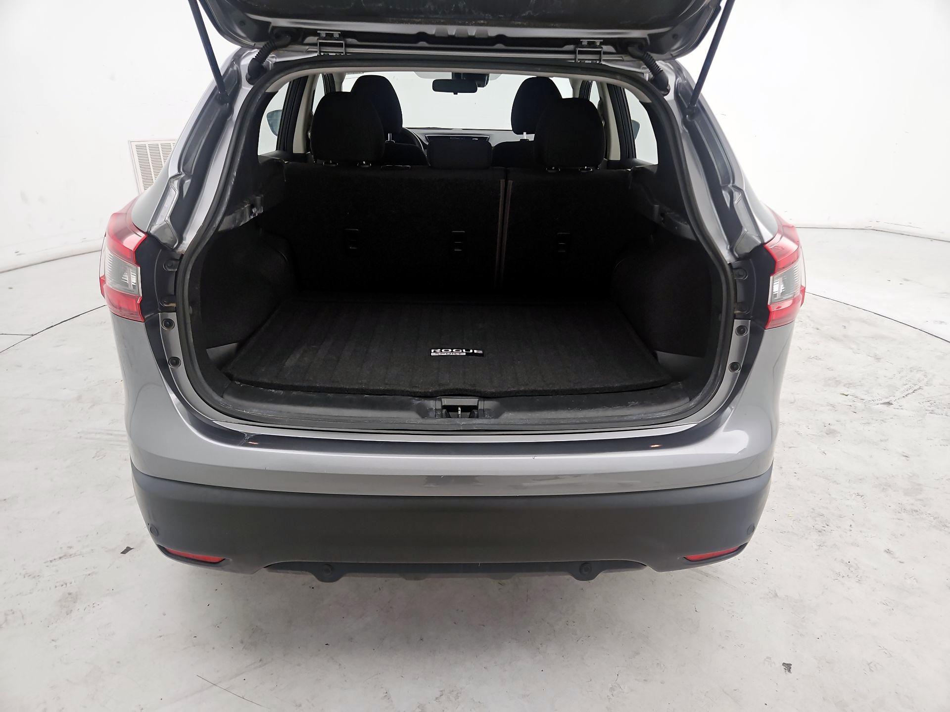 Thumbnail: 2021 Nissan Rogue Sport - 20