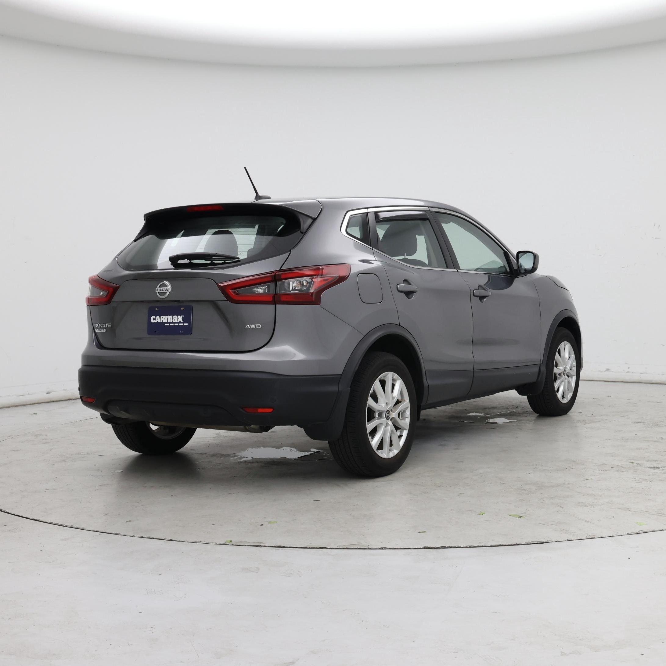 Thumbnail: 2021 Nissan Rogue Sport - 8