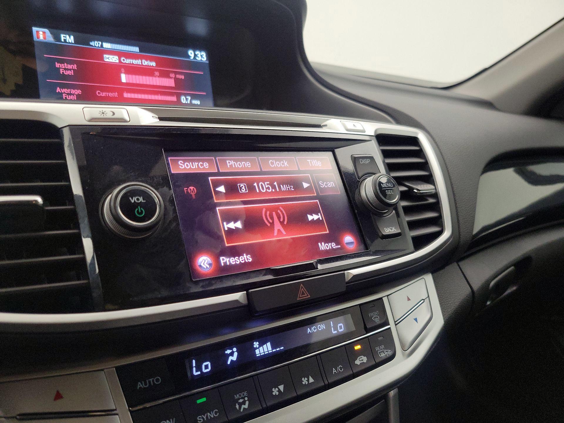Thumbnail: 2015 Honda Accord - 15