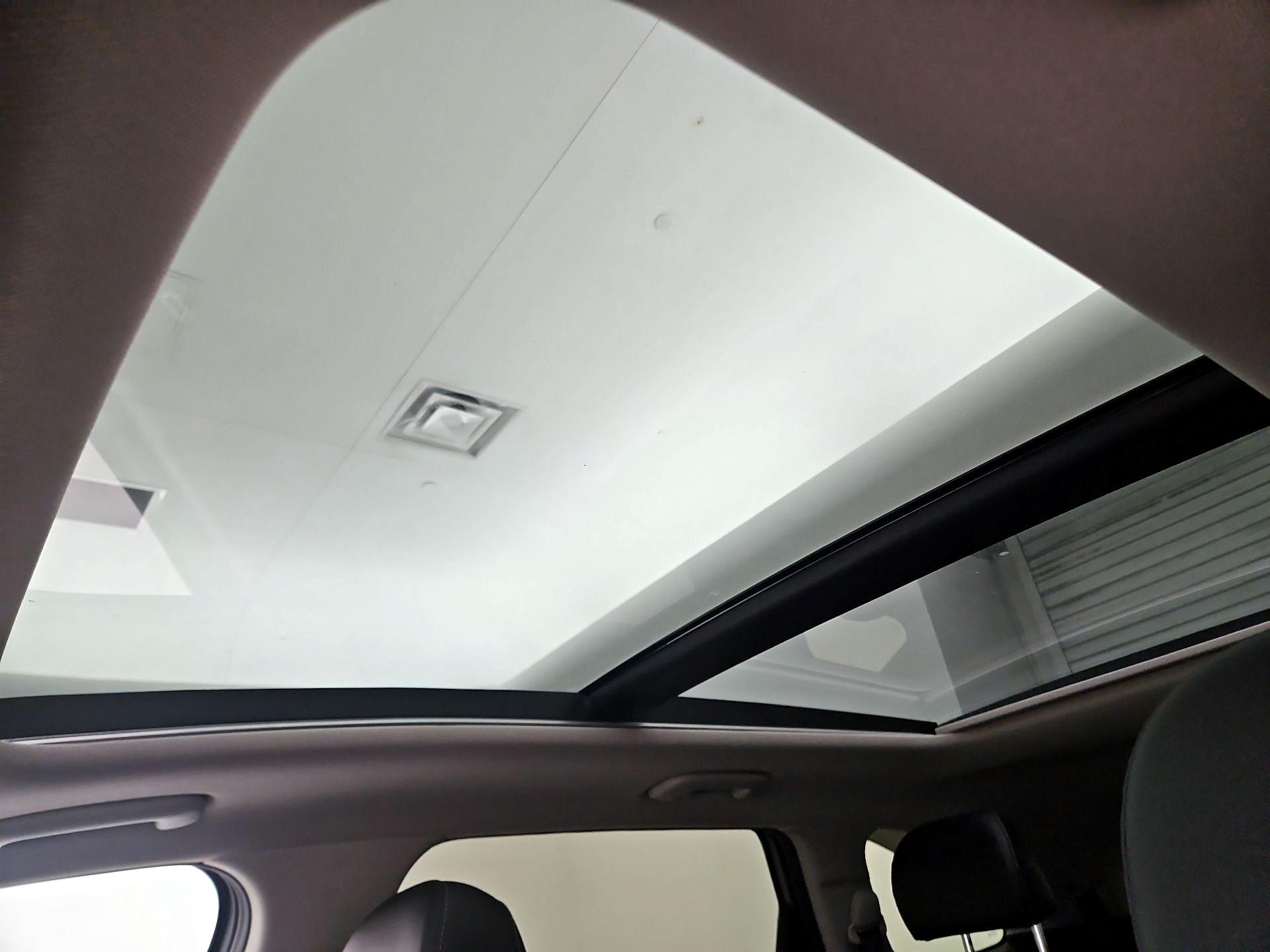 Thumbnail: 2022 Kia Sorento - 20