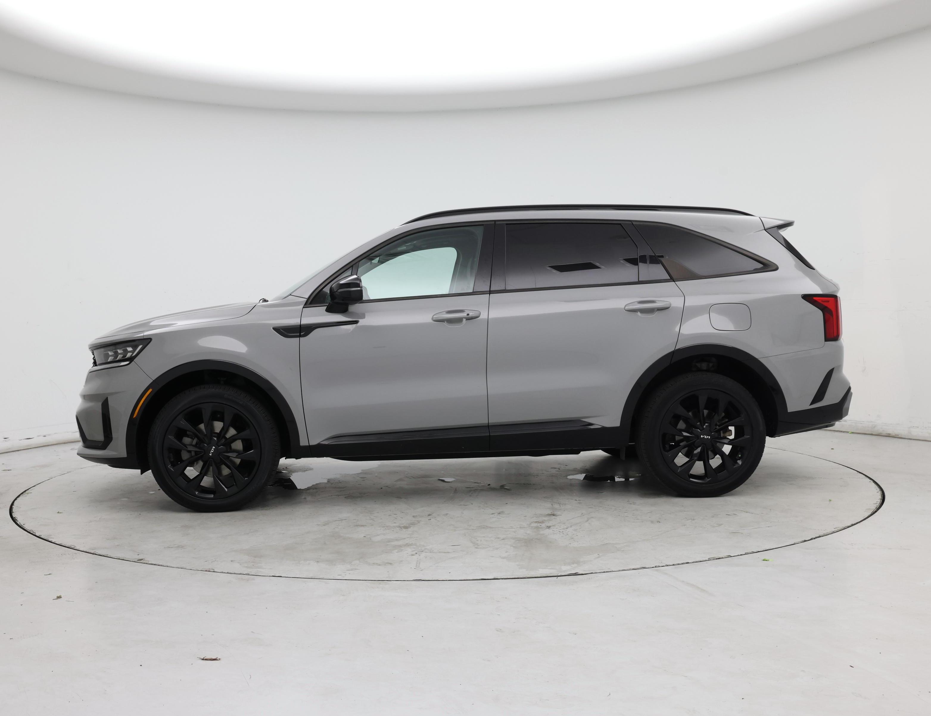 Thumbnail: 2022 Kia Sorento - 3