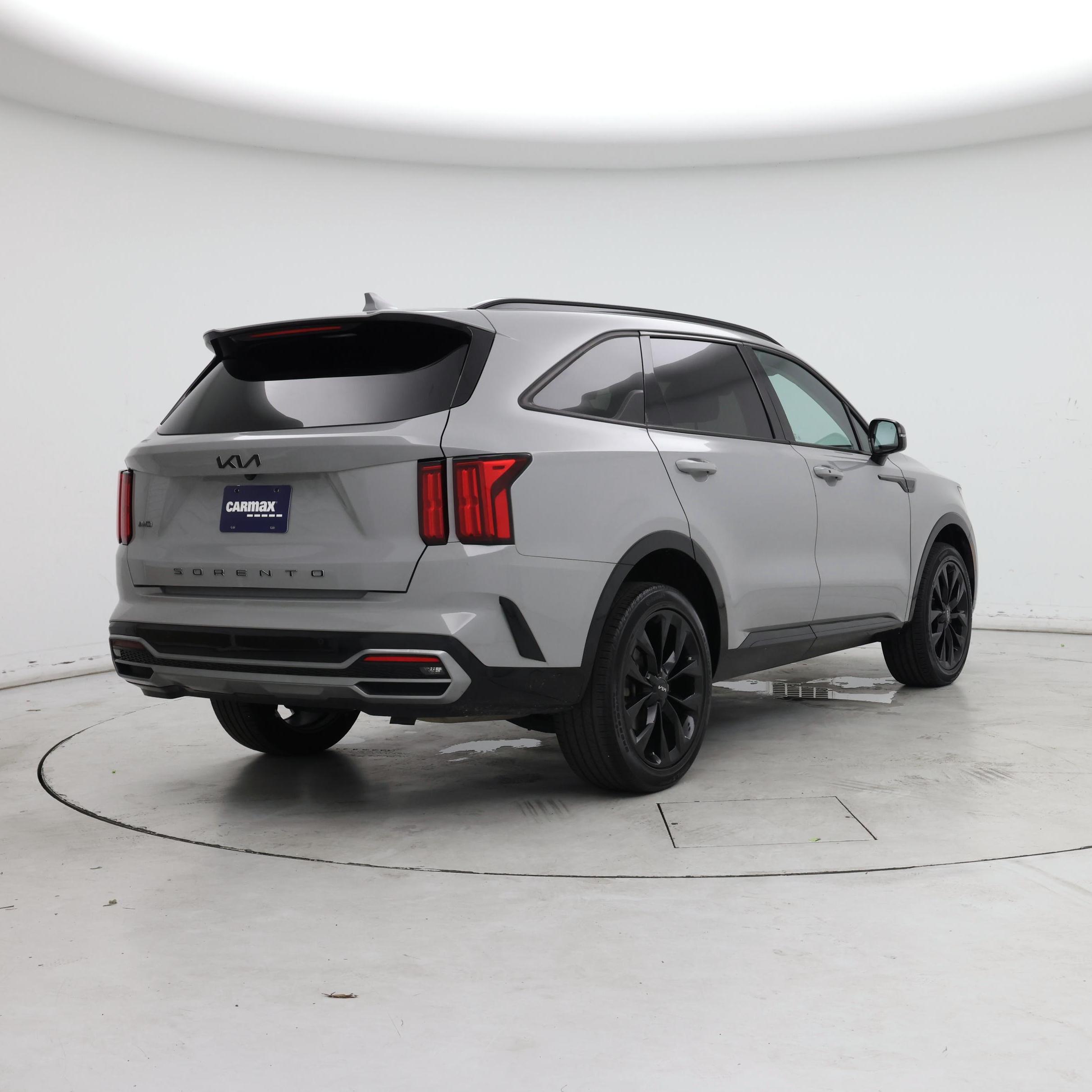 Thumbnail: 2022 Kia Sorento - 8