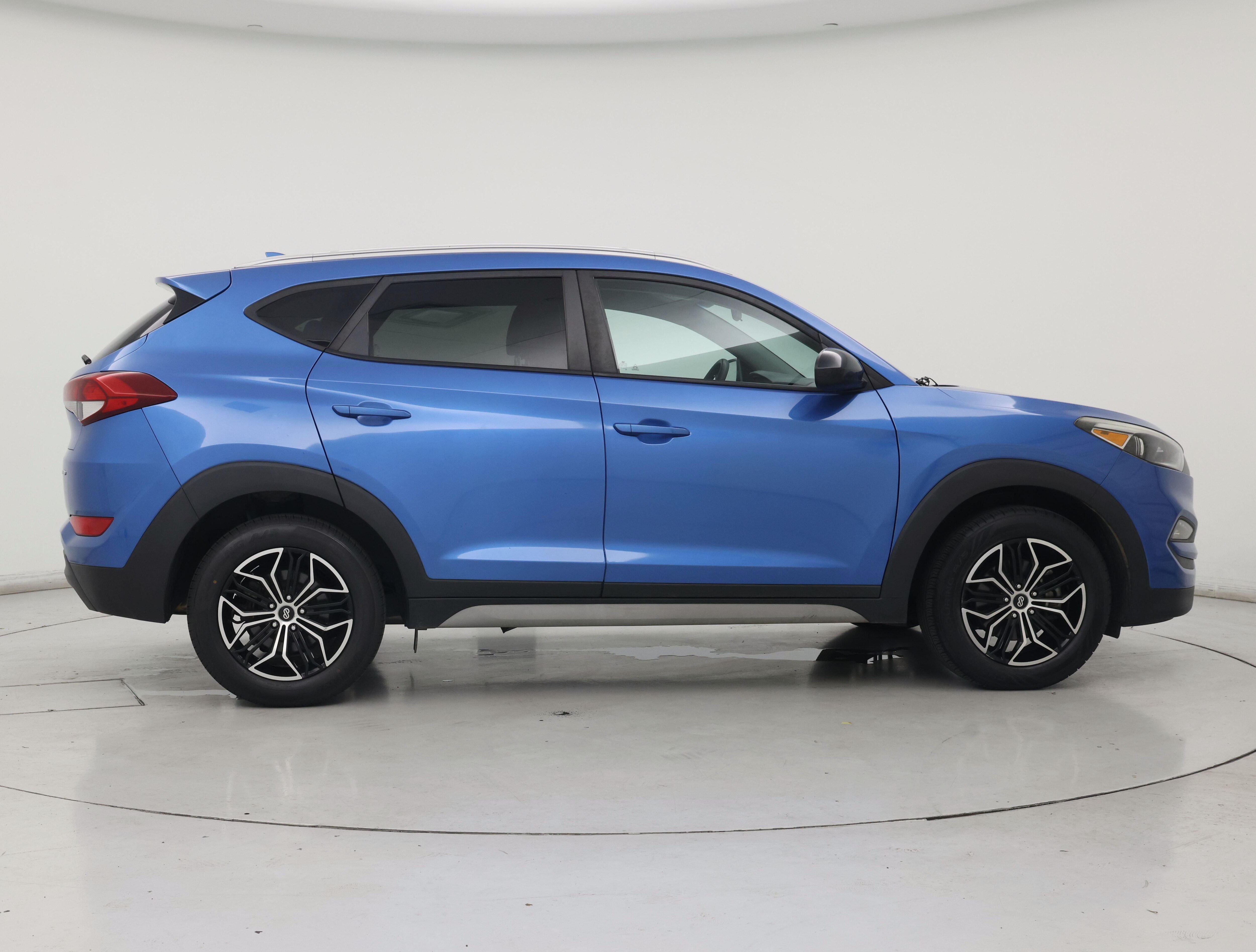 Thumbnail: 2018 Hyundai Tucson - 7