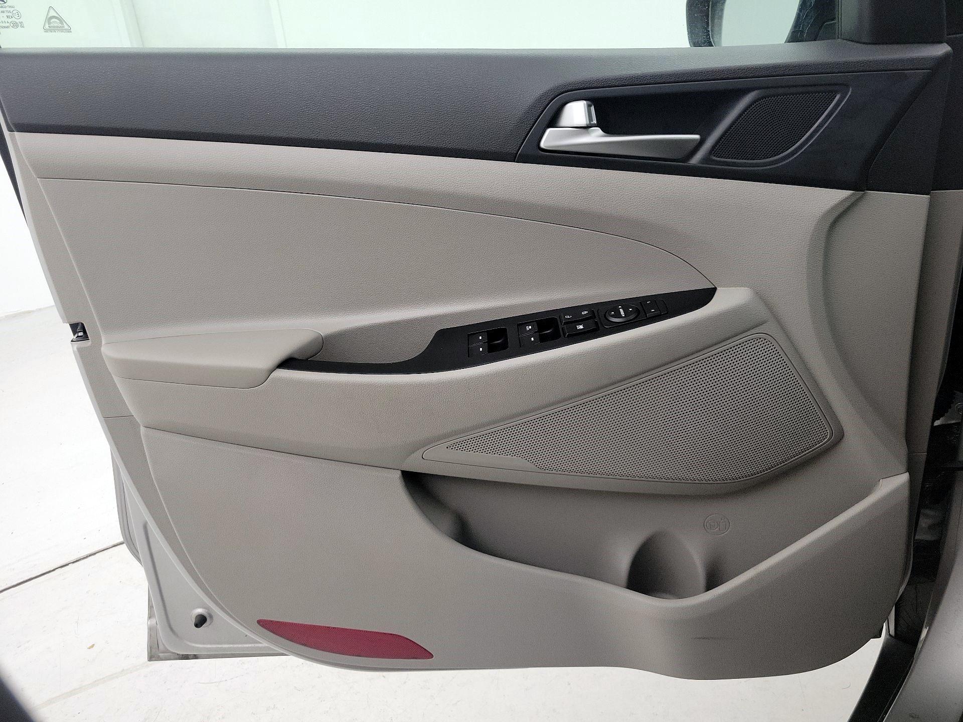 Thumbnail: 2020 Hyundai Tucson - 12