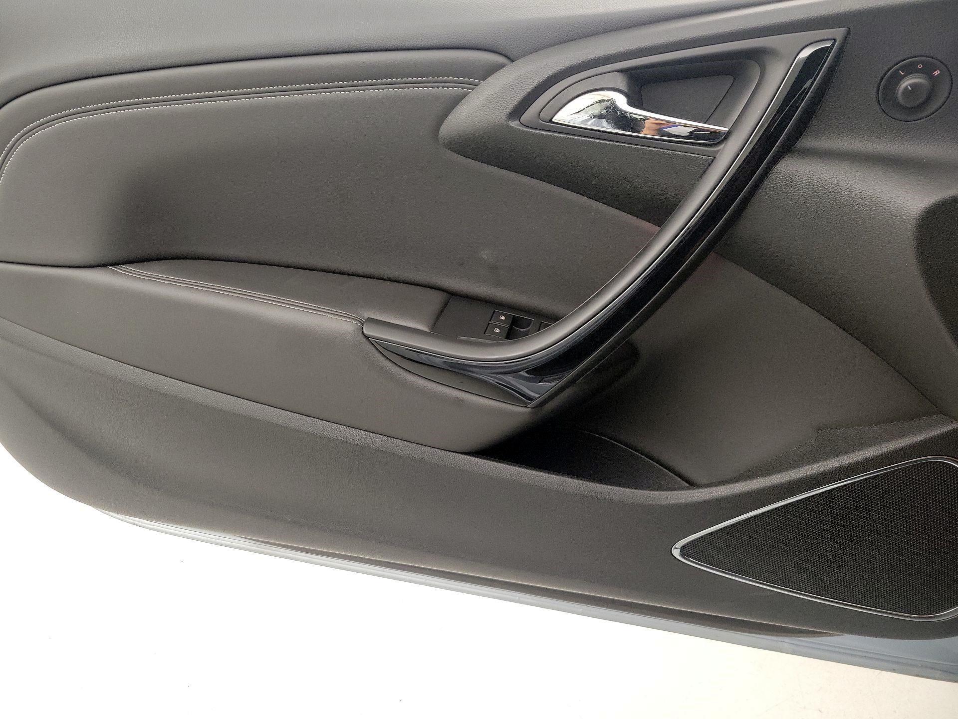 Thumbnail: 2016 Buick Cascada - 12