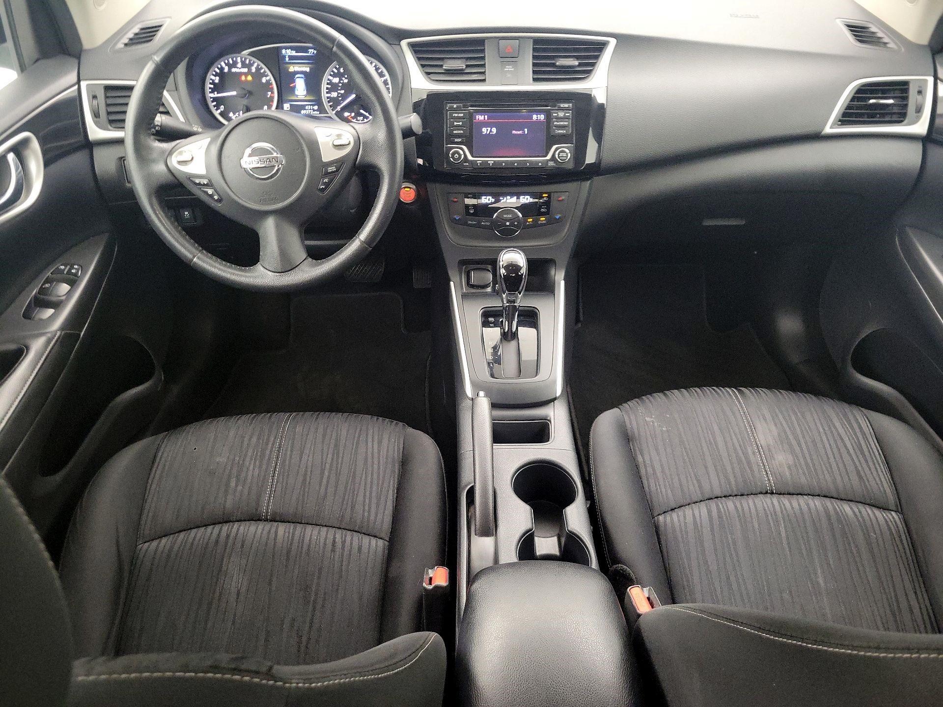 Thumbnail: 2018 Nissan Sentra - 9