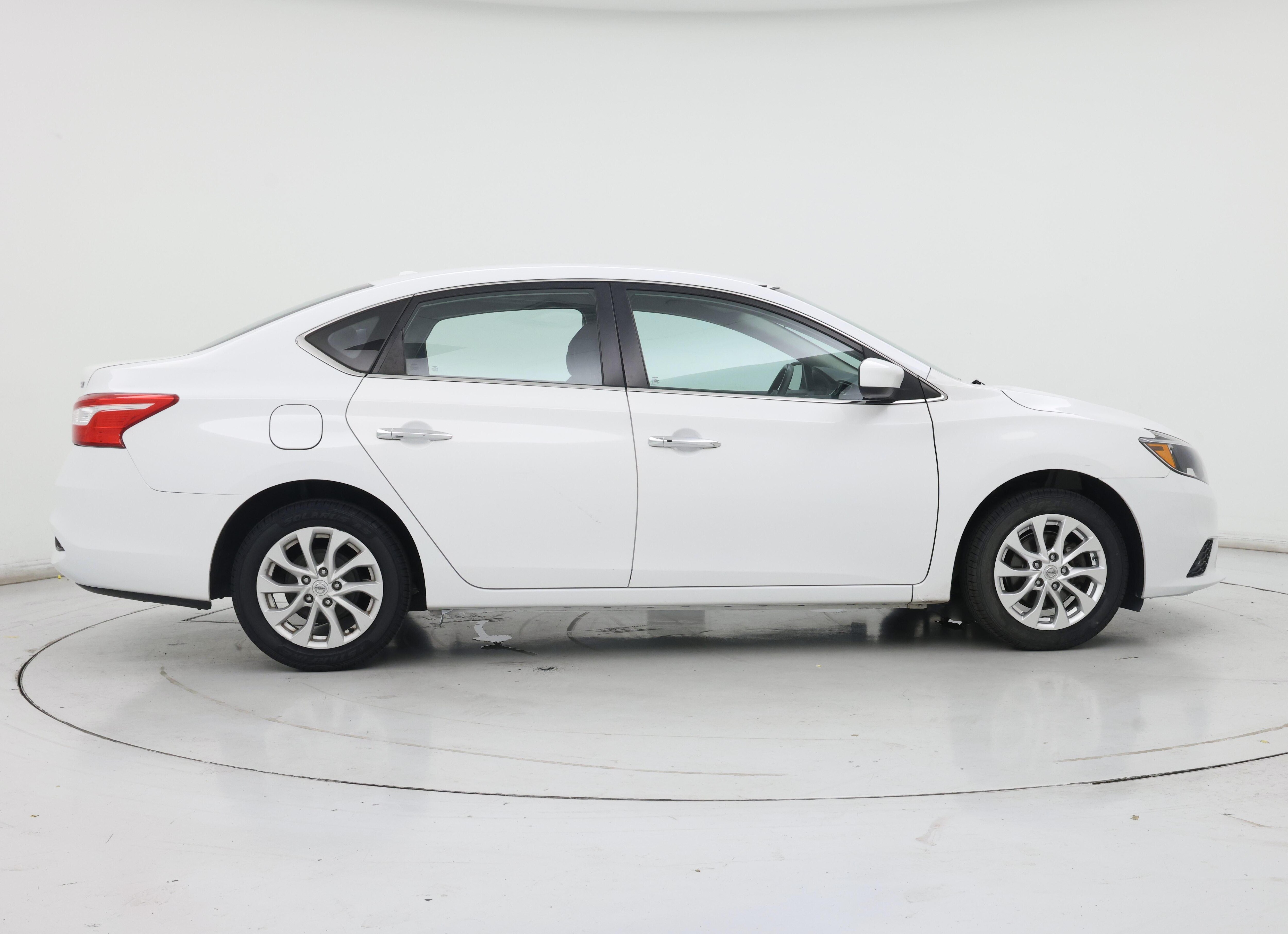 Thumbnail: 2018 Nissan Sentra - 7
