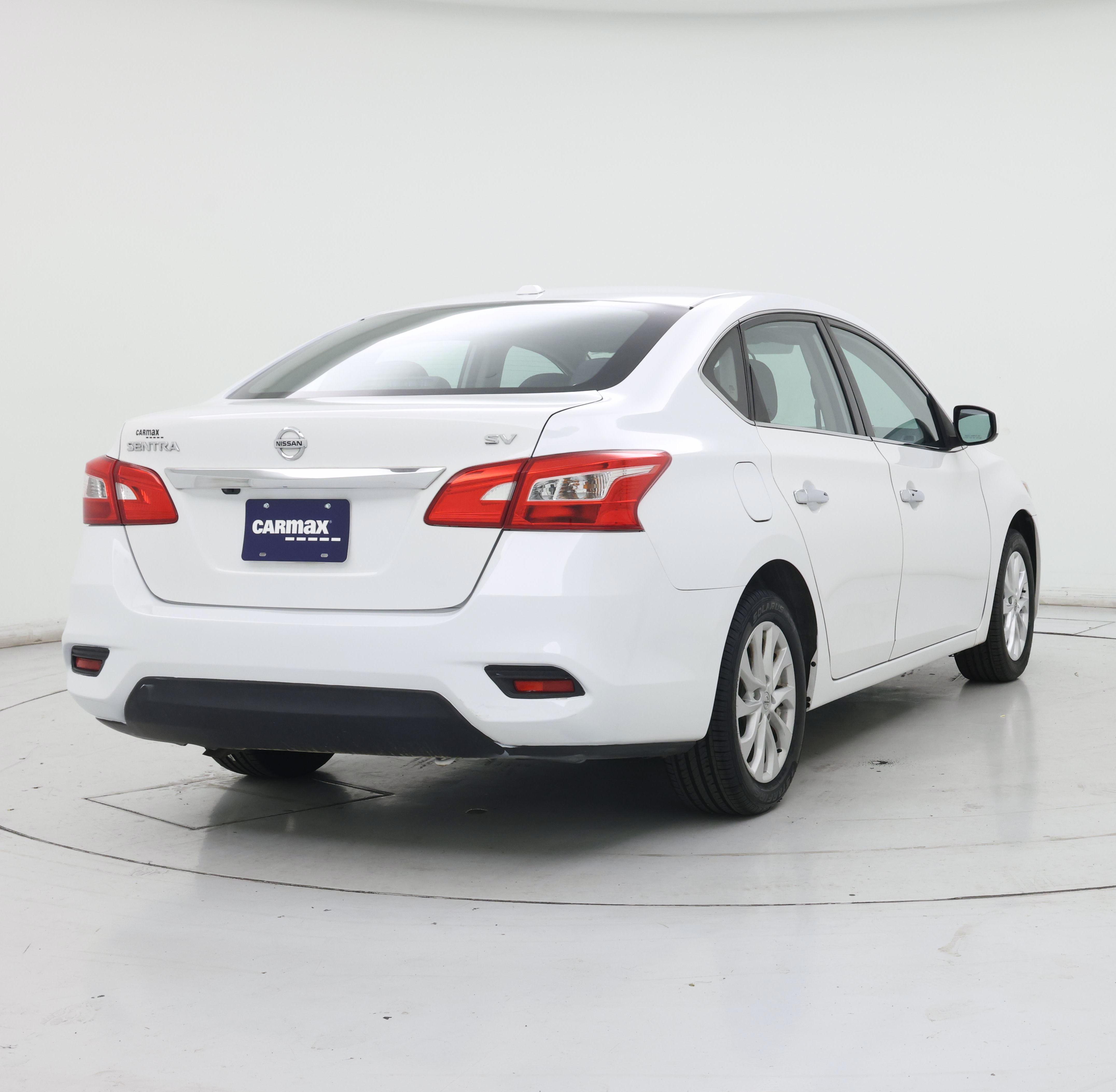 Thumbnail: 2018 Nissan Sentra - 8