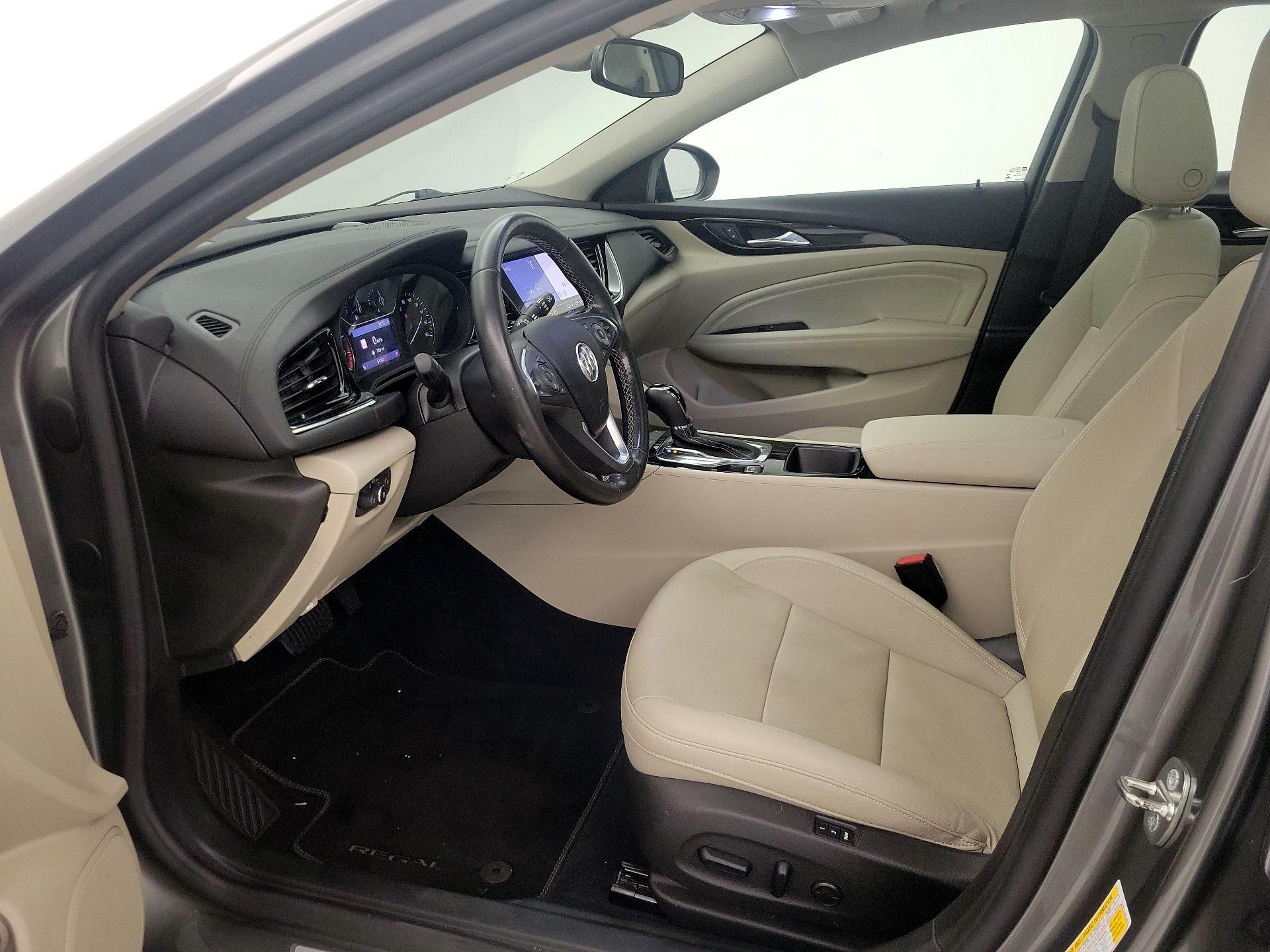 Thumbnail: 2019 Buick Regal - 11
