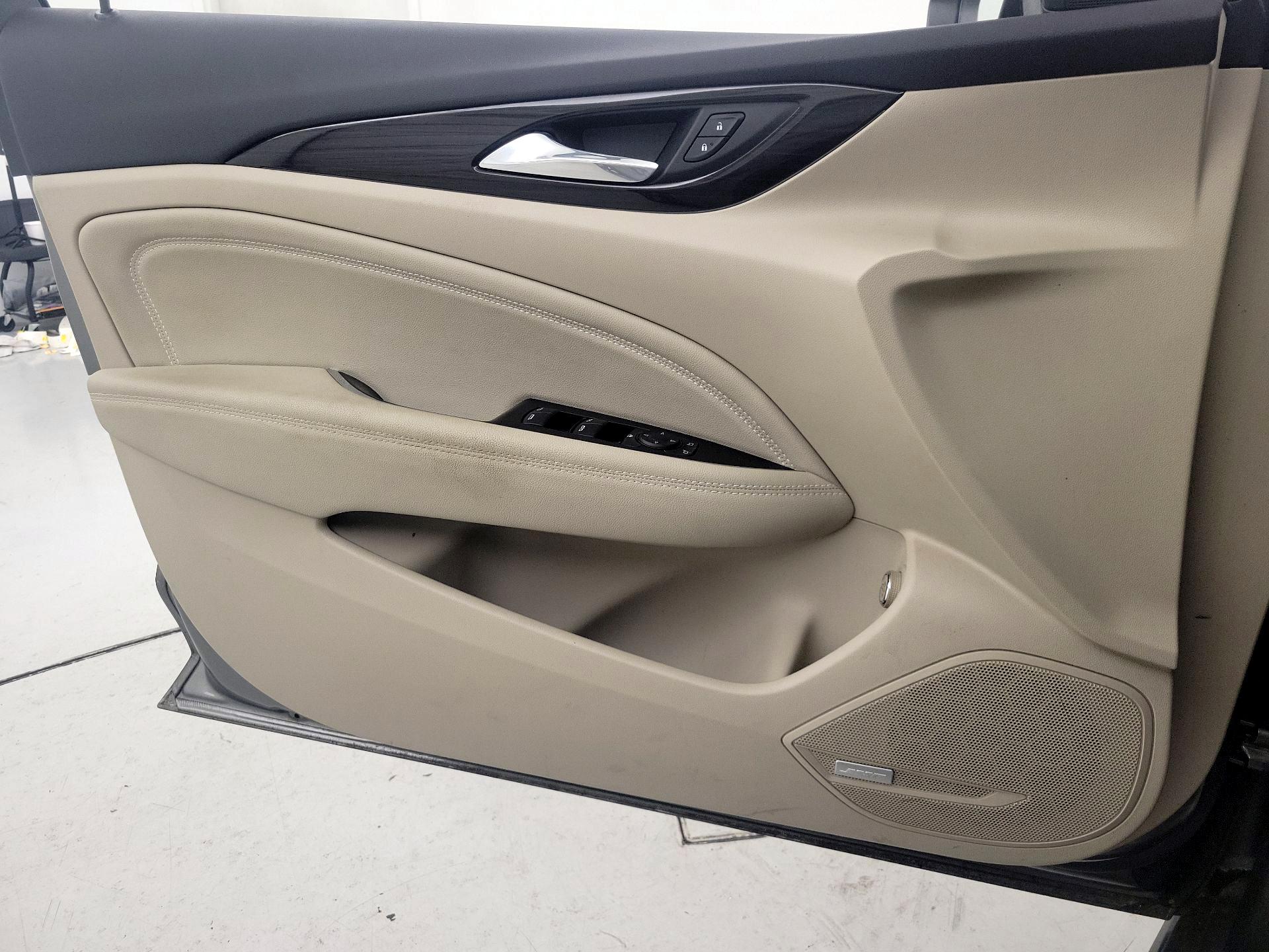 Thumbnail: 2019 Buick Regal - 12