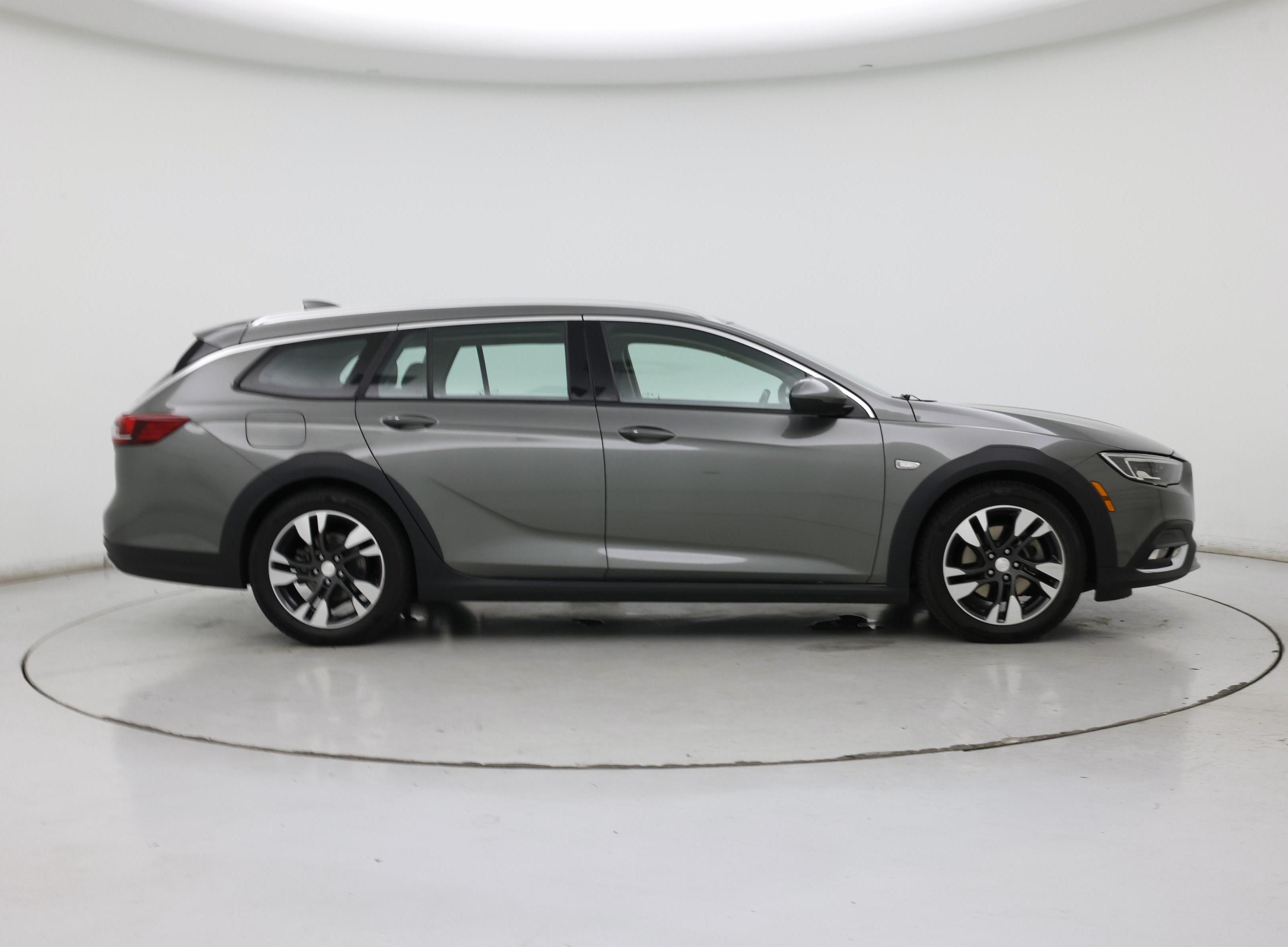 Thumbnail: 2019 Buick Regal - 7