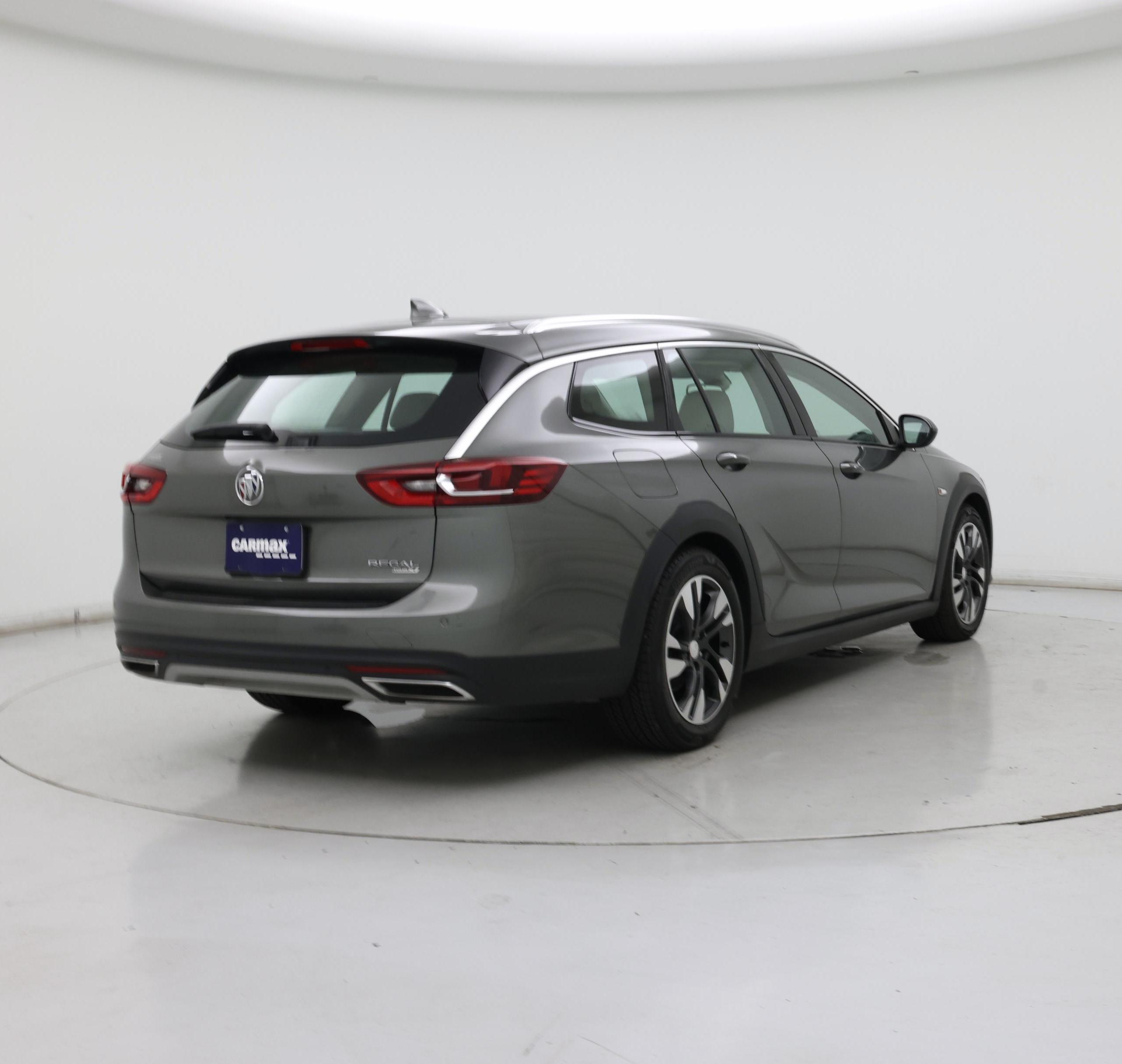 Thumbnail: 2019 Buick Regal - 8