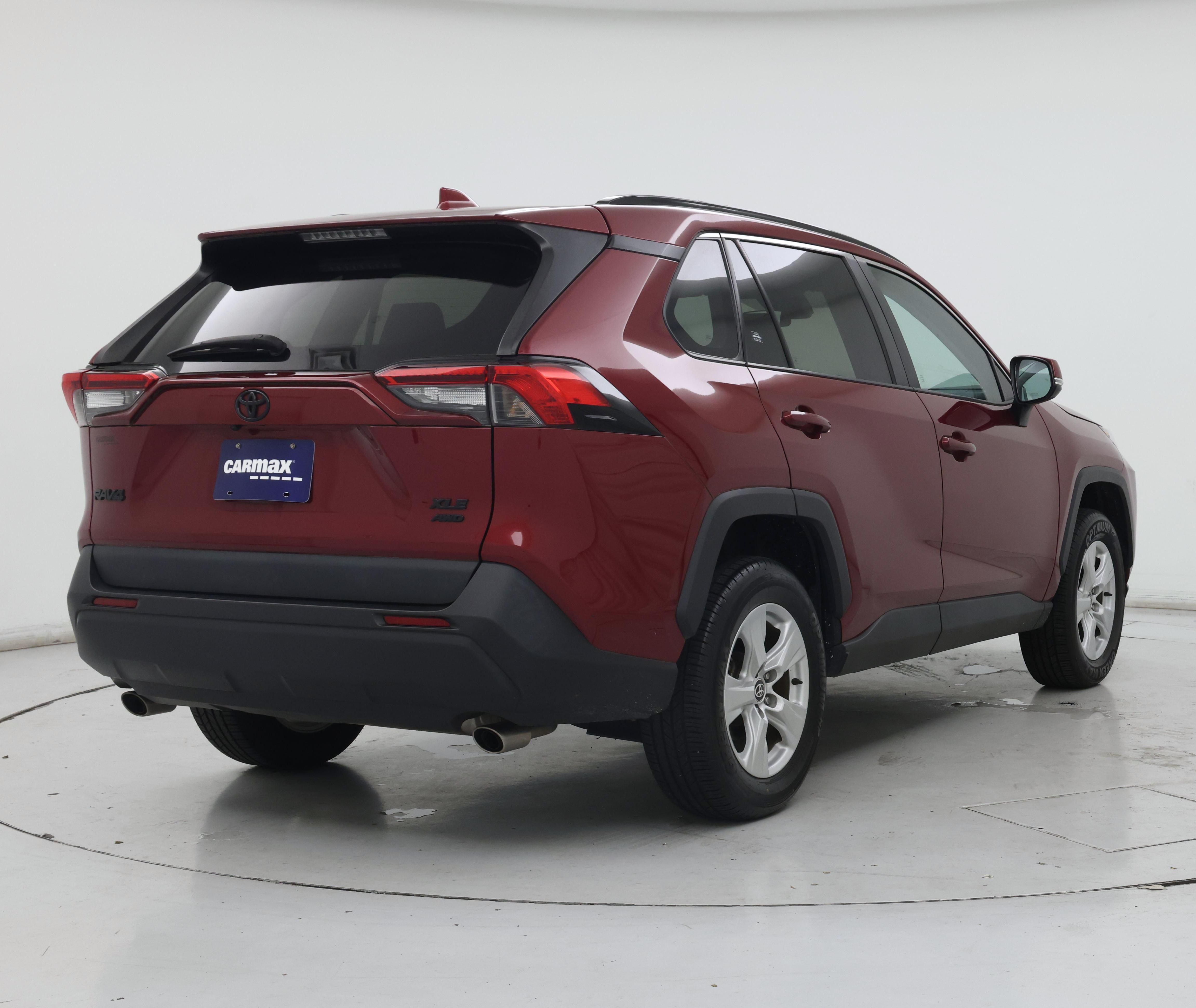 Thumbnail: 2021 Toyota RAV4 - 8
