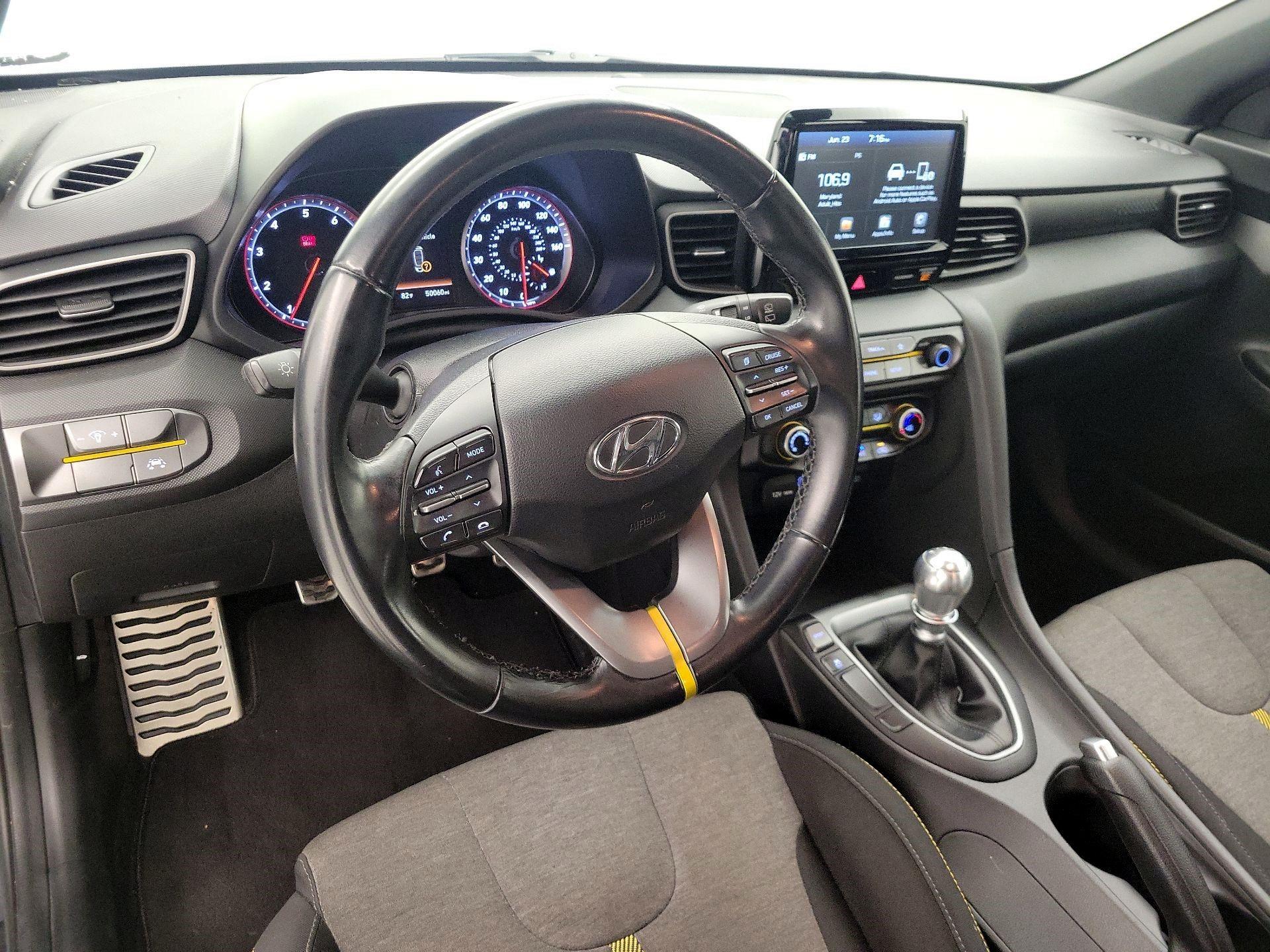 Thumbnail: 2019 Hyundai Veloster - 9