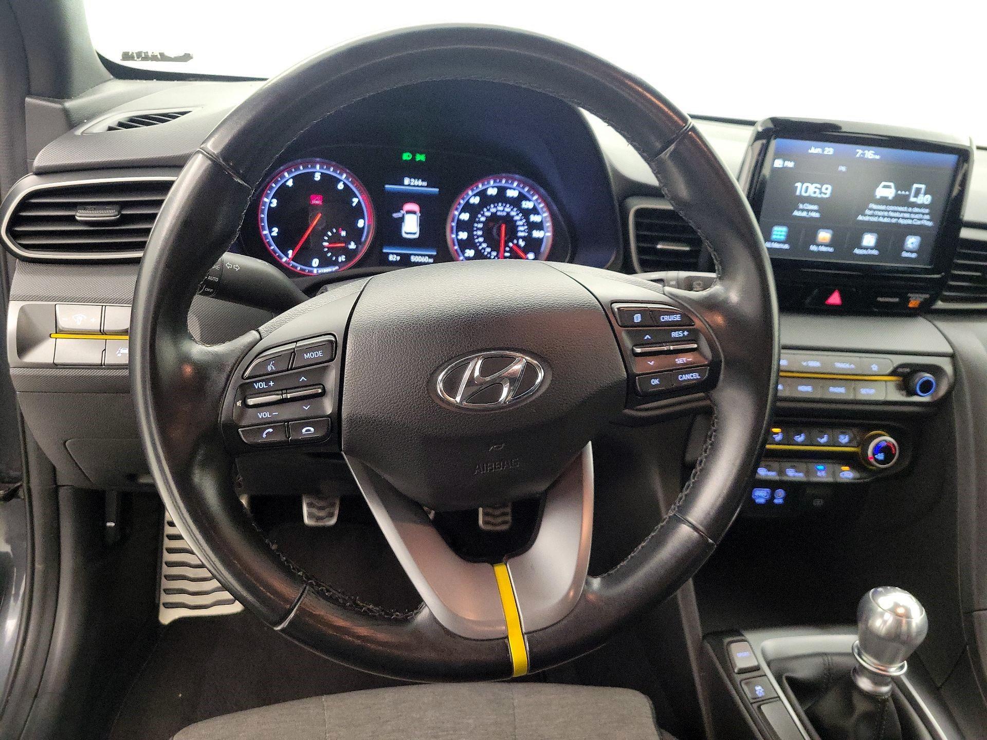 Thumbnail: 2019 Hyundai Veloster - 10