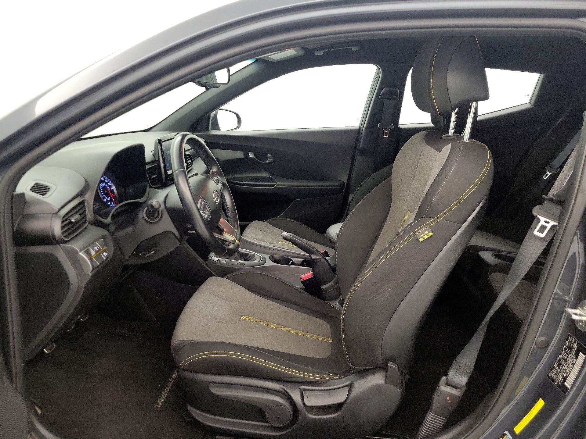 Thumbnail: 2019 Hyundai Veloster - 11