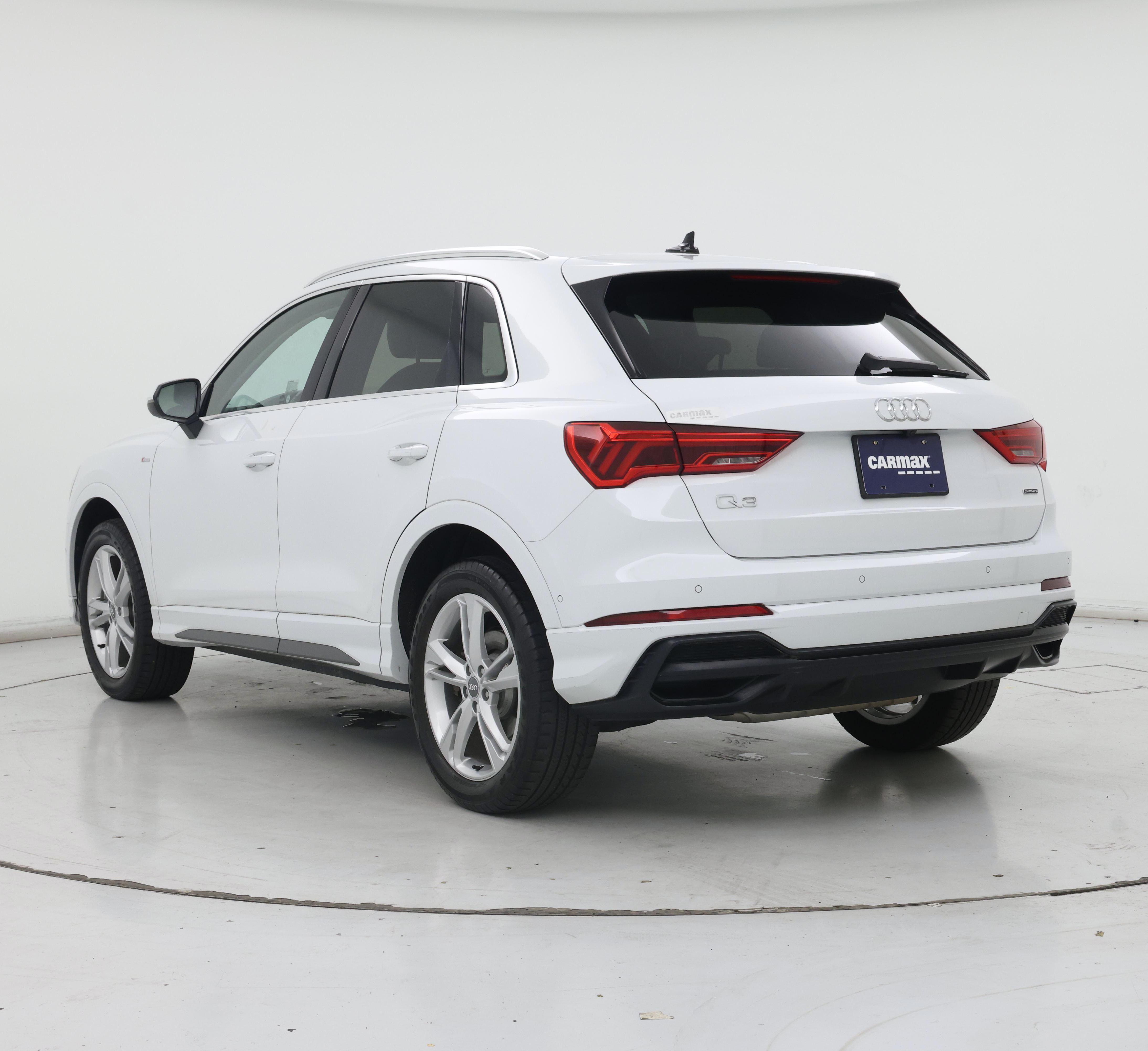 Thumbnail: 2020 Audi Q3 - 2