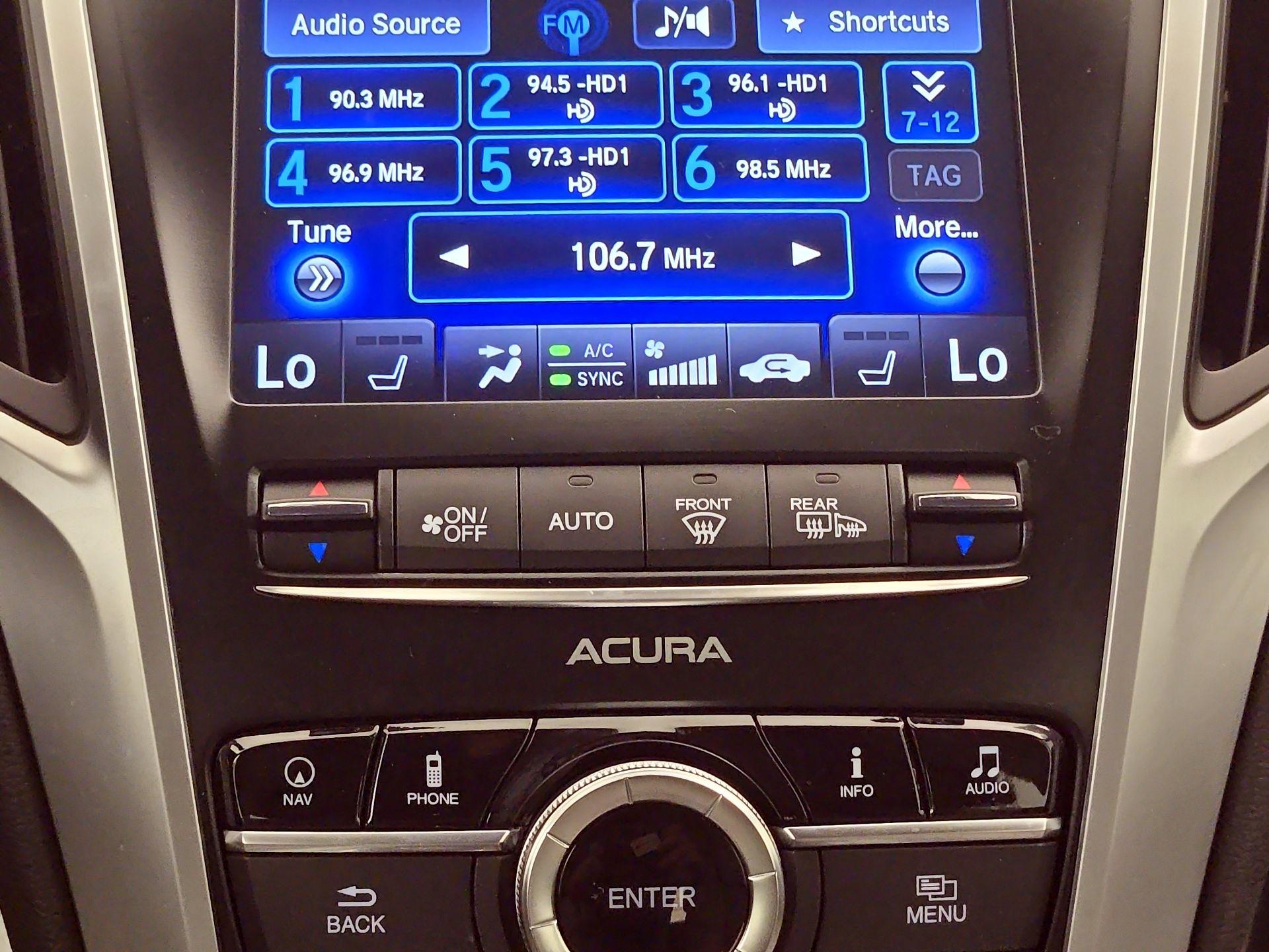 Thumbnail: 2015 Acura TLX - 17