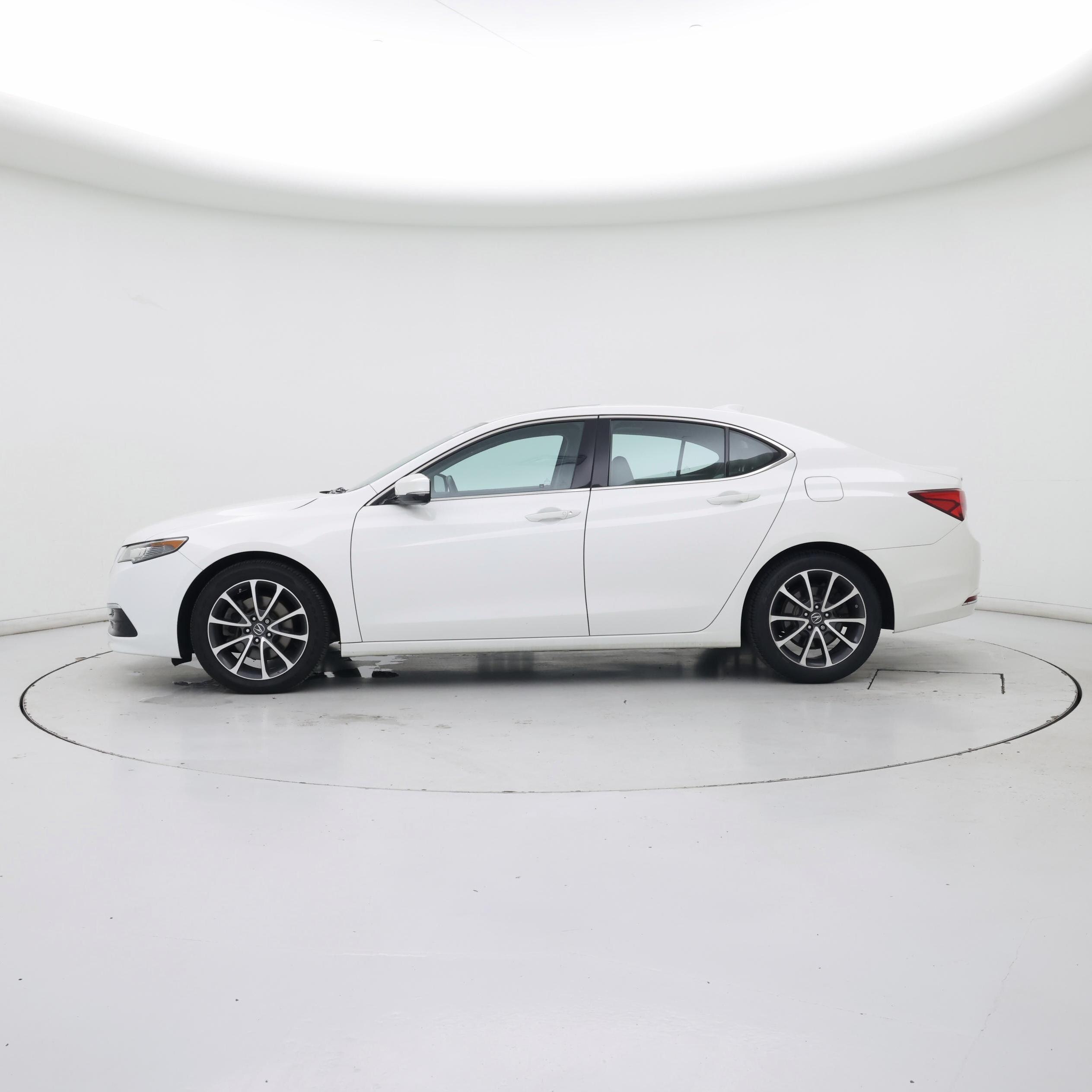 Thumbnail: 2015 Acura TLX - 3