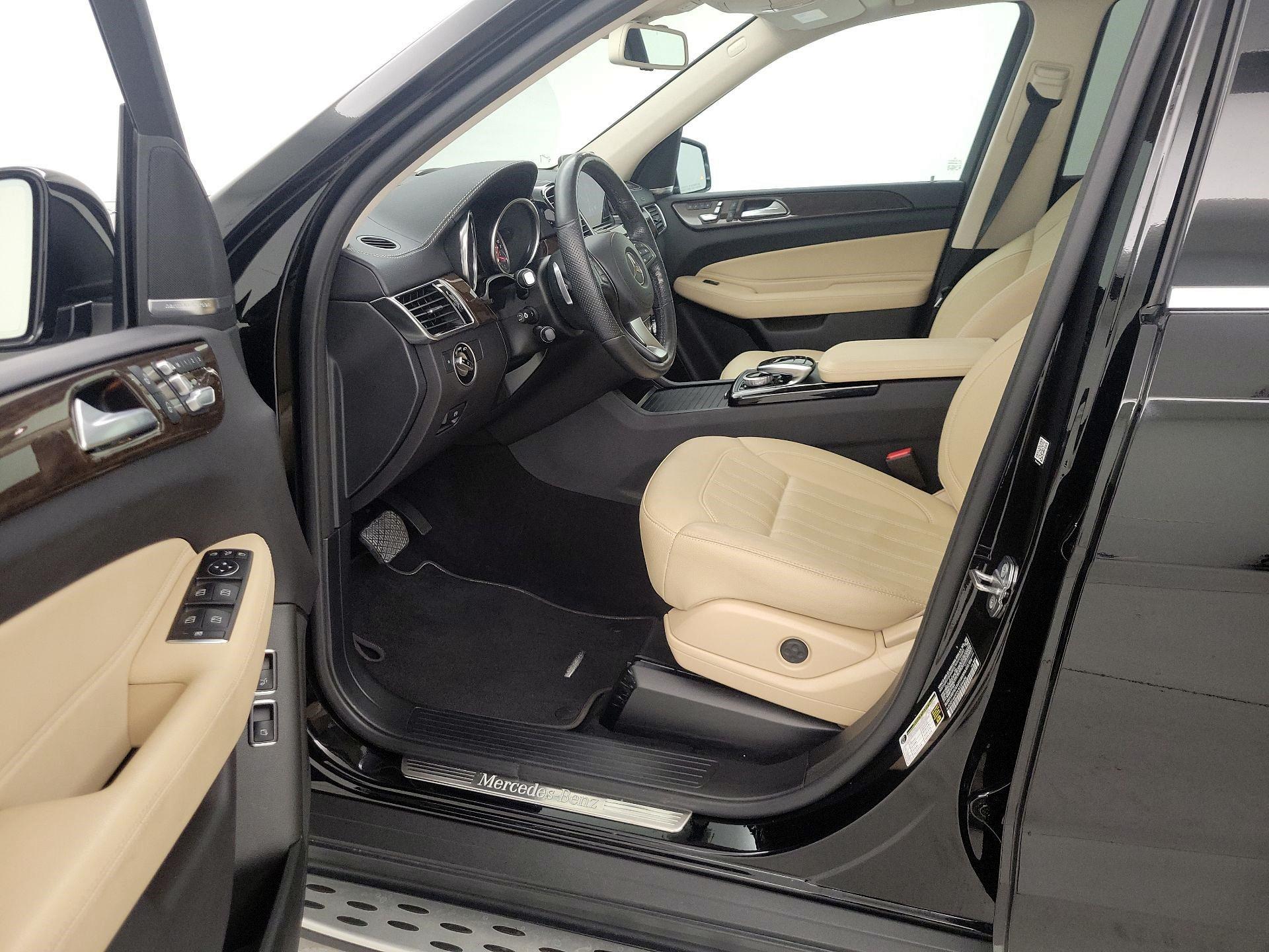 Thumbnail: 2019 Mercedes-Benz GLS - 11
