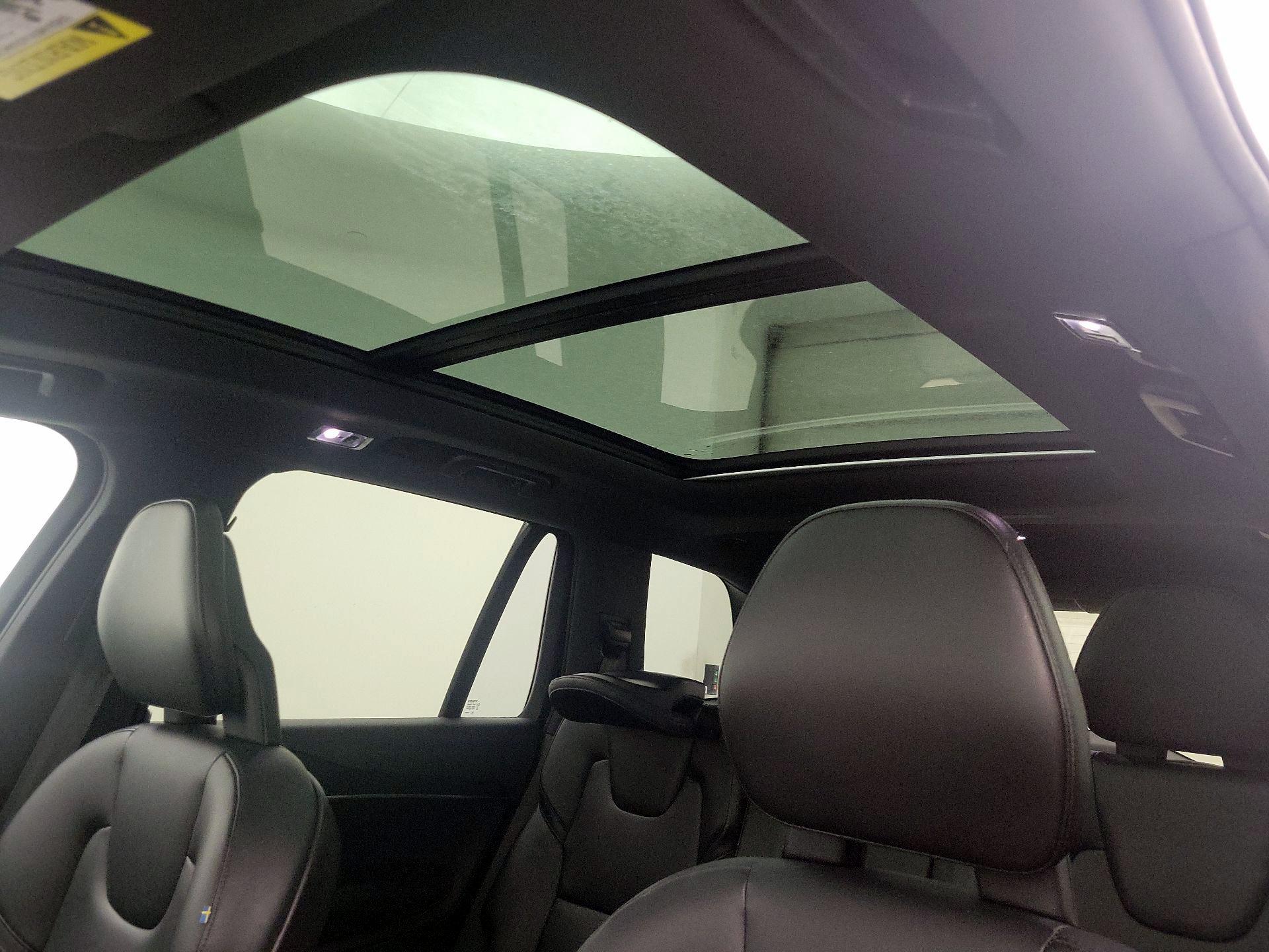 Thumbnail: 2020 Volvo XC90 - 19