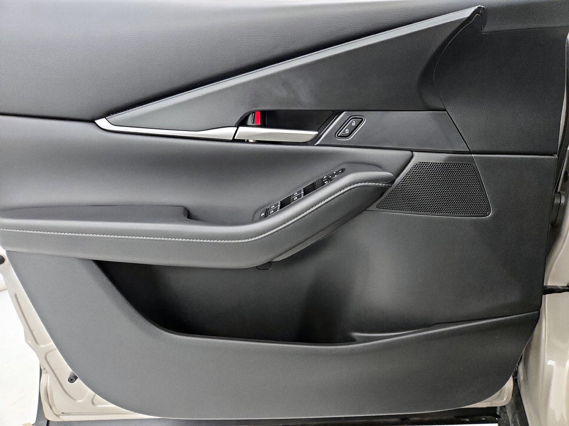 Thumbnail: 2023 Mazda CX-30 - 12