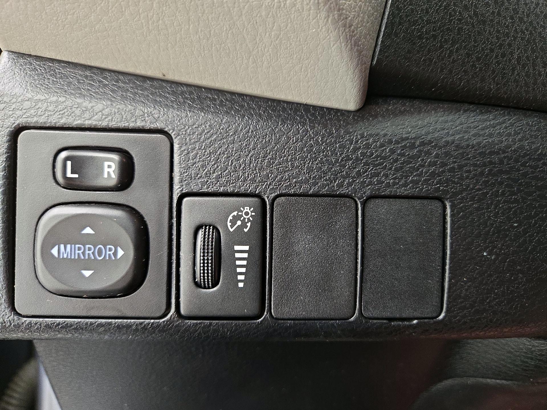Thumbnail: 2015 Toyota Corolla - 13