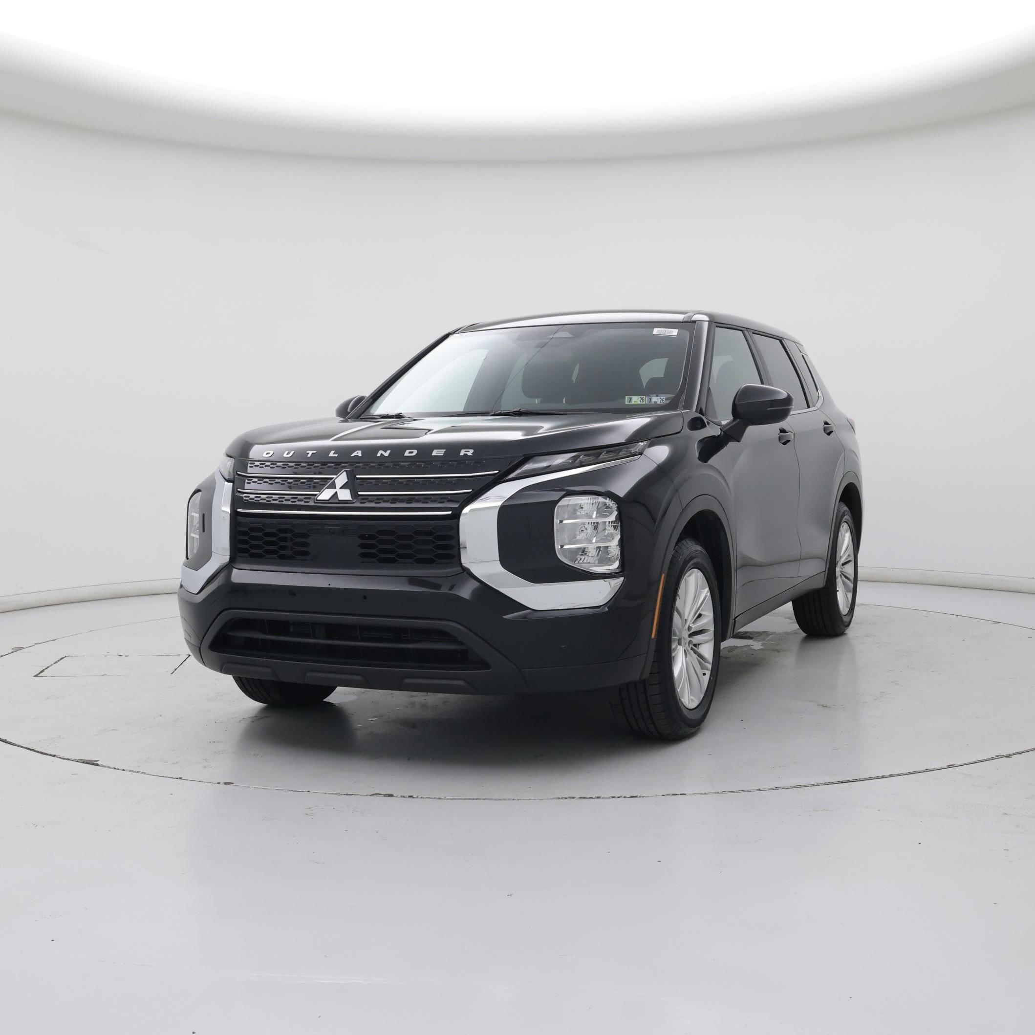 Thumbnail: 2023 Mitsubishi Outlander - 4