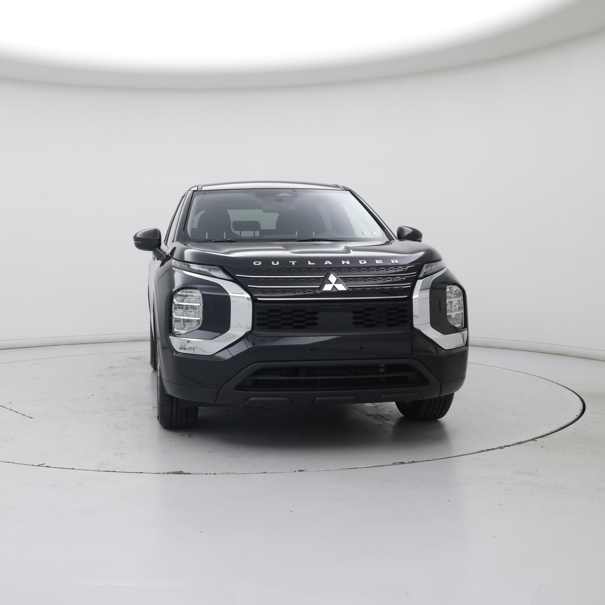 Thumbnail: 2023 Mitsubishi Outlander - 5