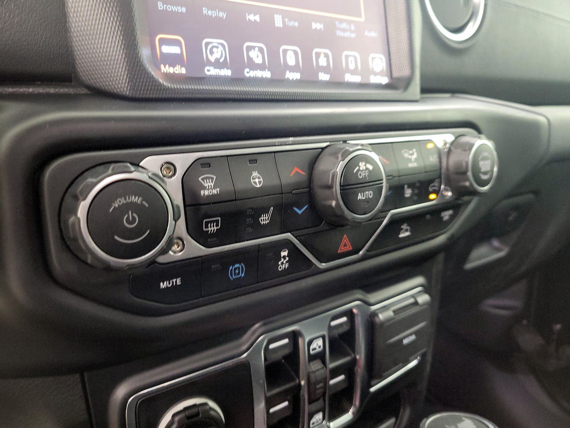 Thumbnail: 2023 Jeep Wrangler - 17