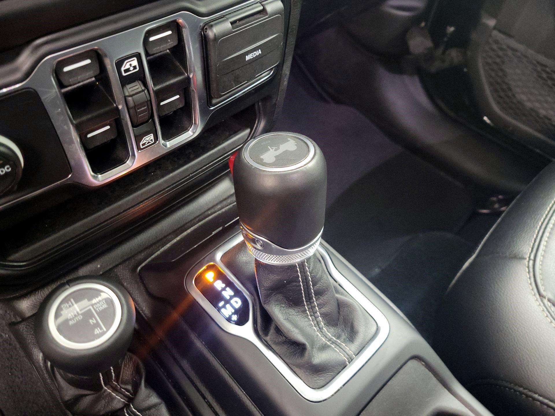 Thumbnail: 2023 Jeep Wrangler - 18