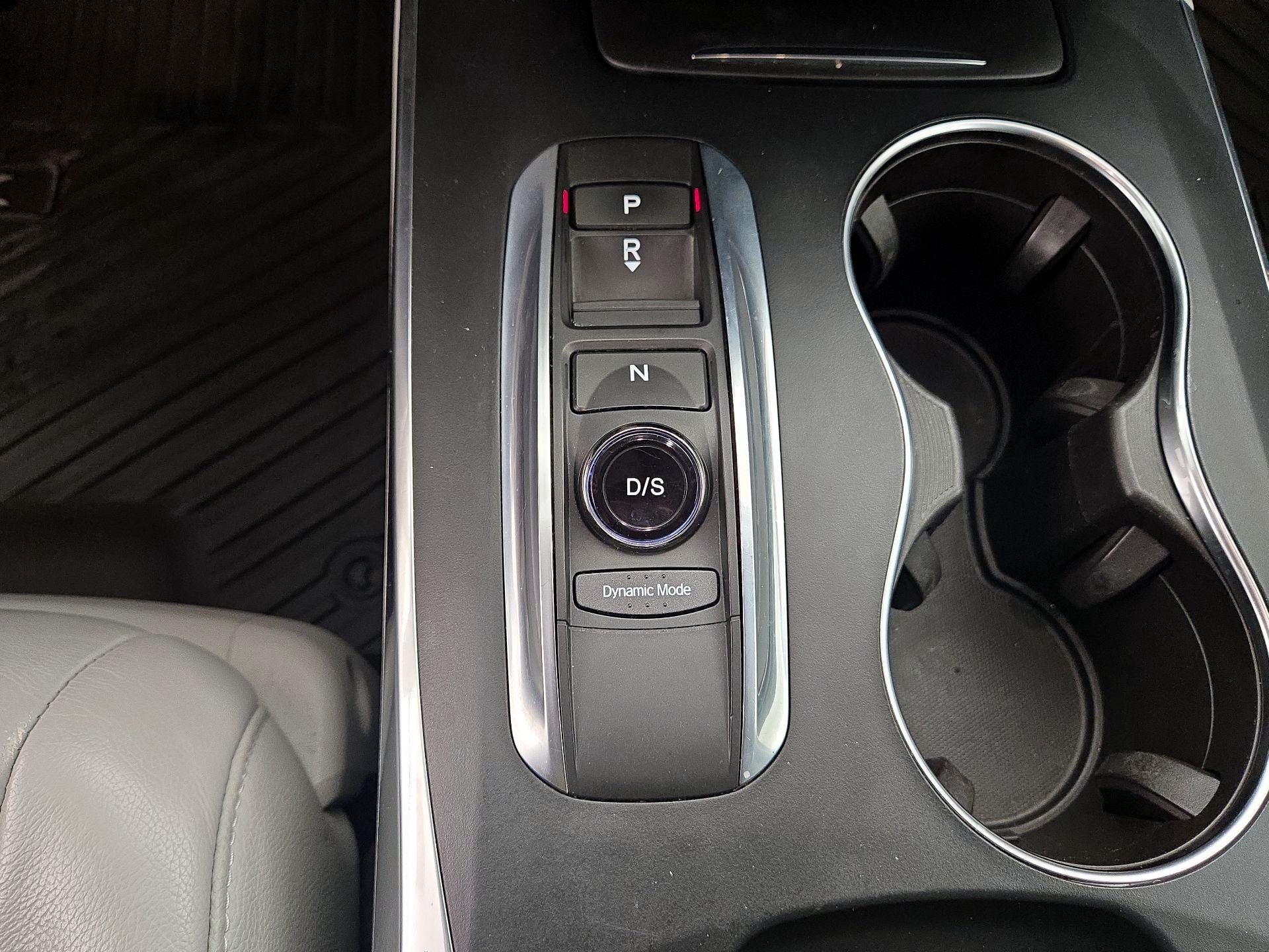 Thumbnail: 2018 Acura MDX - 17