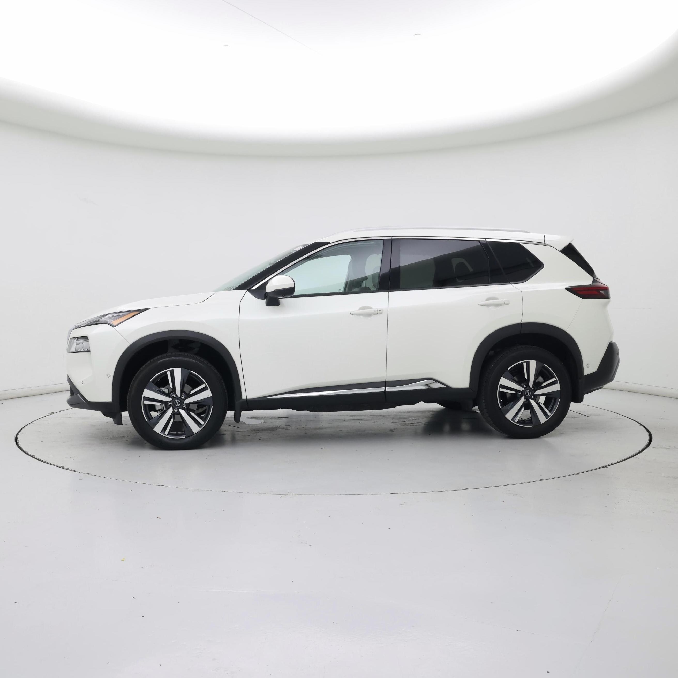 Thumbnail: 2023 Nissan Rogue - 3